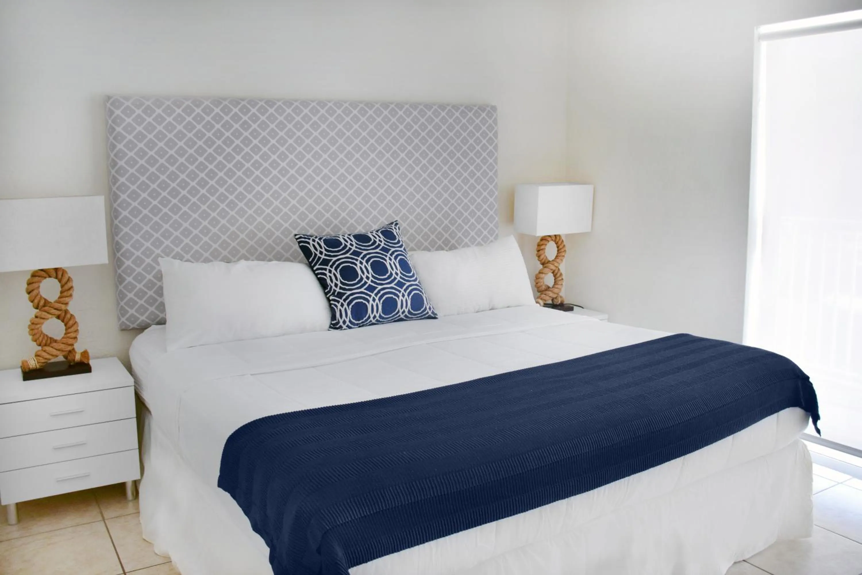 Bedroom, Bed in Coral Reef at Key Biscayne