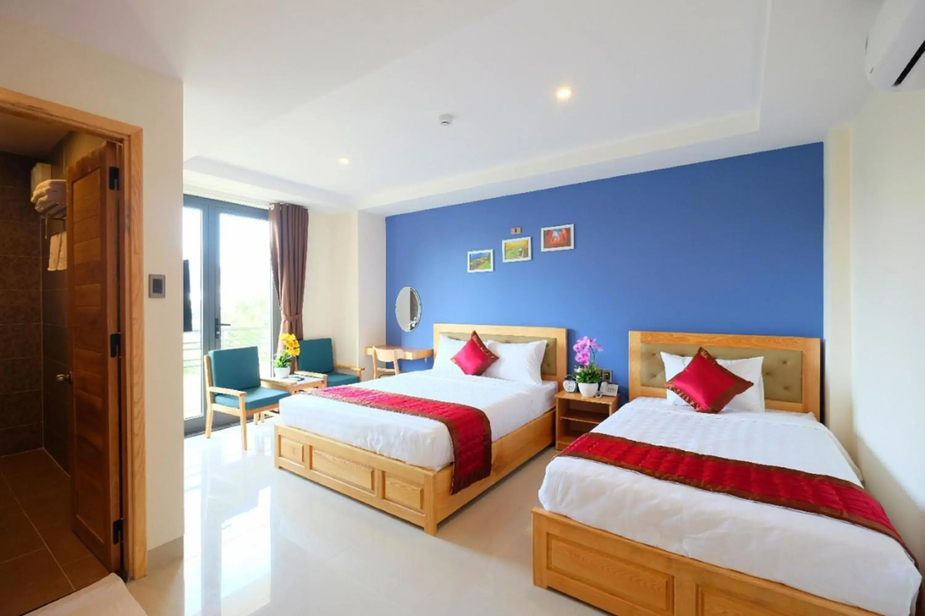 Photo of the whole room, Bed in Marigold Hotel & Apartment Photo of the whole room, Bed in Marigold Hotel & Apartment