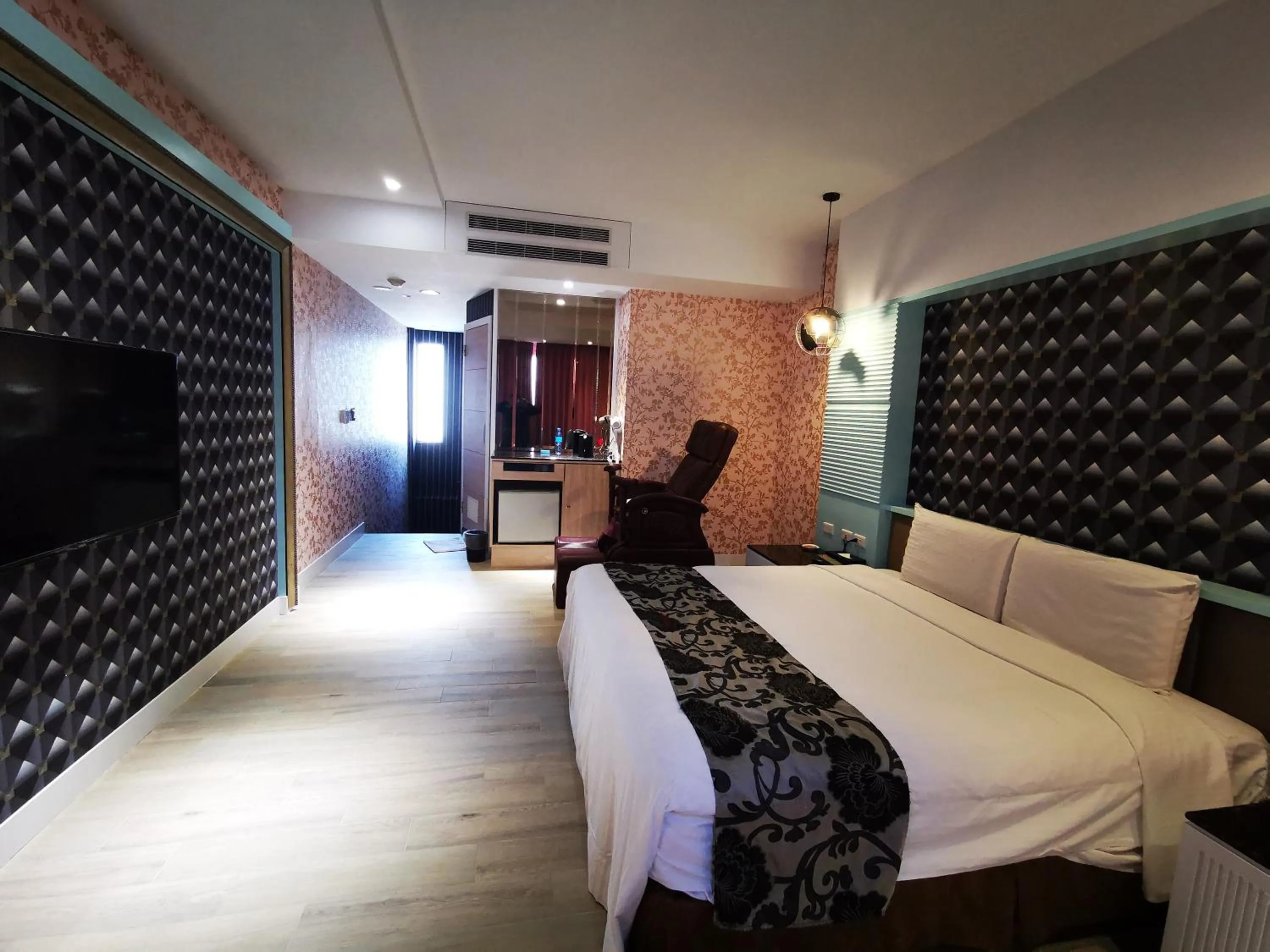 Bed in Love Story Motel