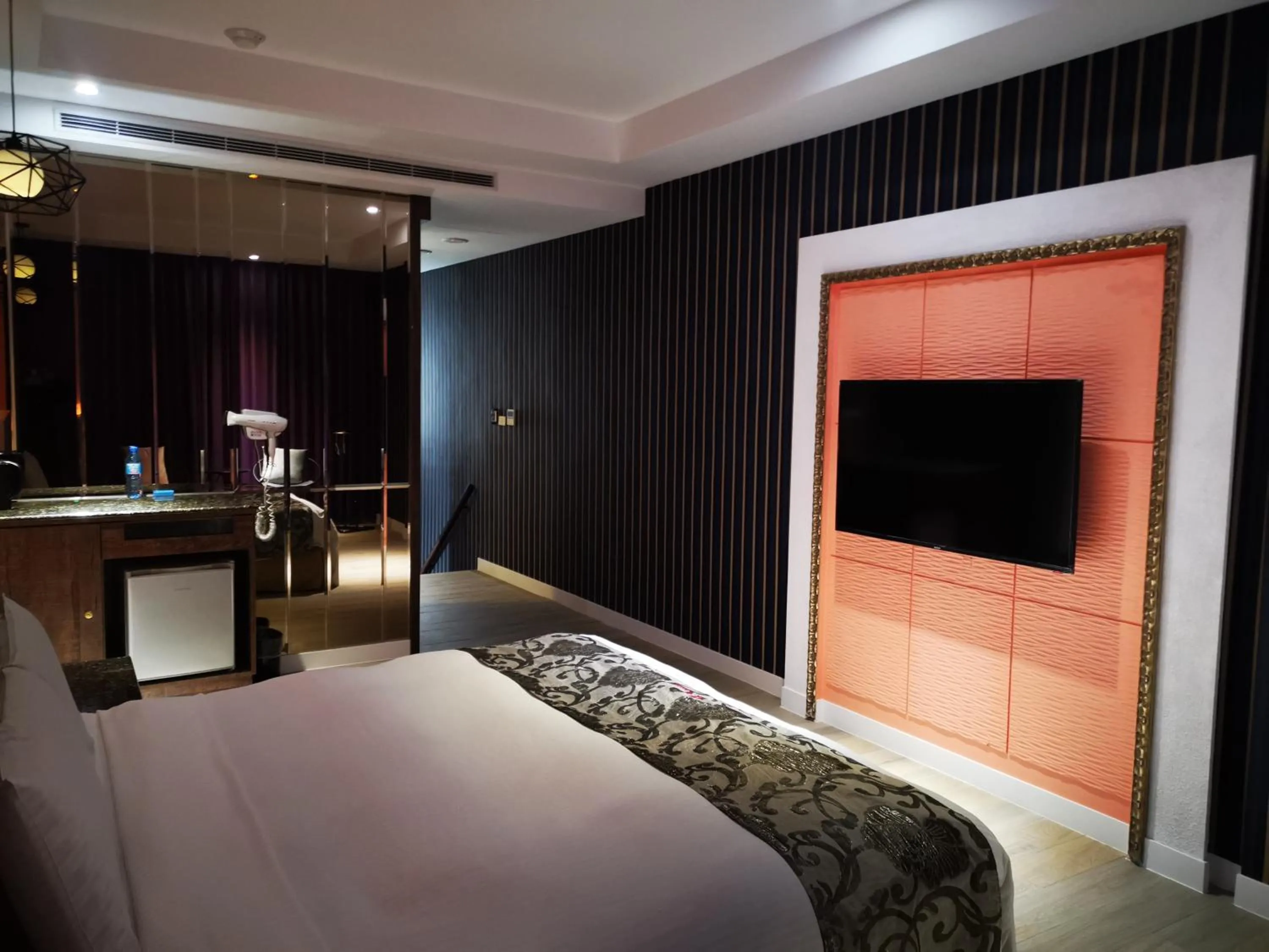 Bed in Love Story Motel
