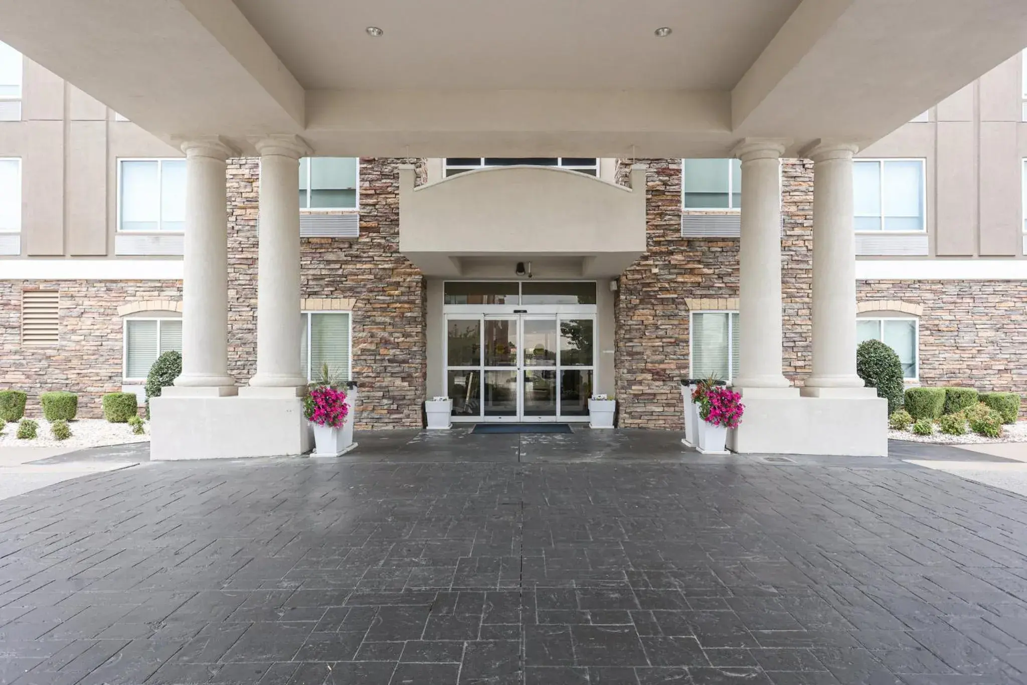 Property building in Holiday Inn Express Tulsa South Bixby by IHG Property building in Holiday Inn Express Tulsa South Bixby by IHG