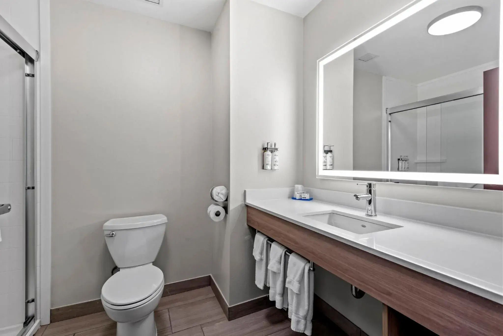 Standard Room in Holiday Inn Express Tulsa South Bixby by IHG Standard Room in Holiday Inn Express Tulsa South Bixby by IHG