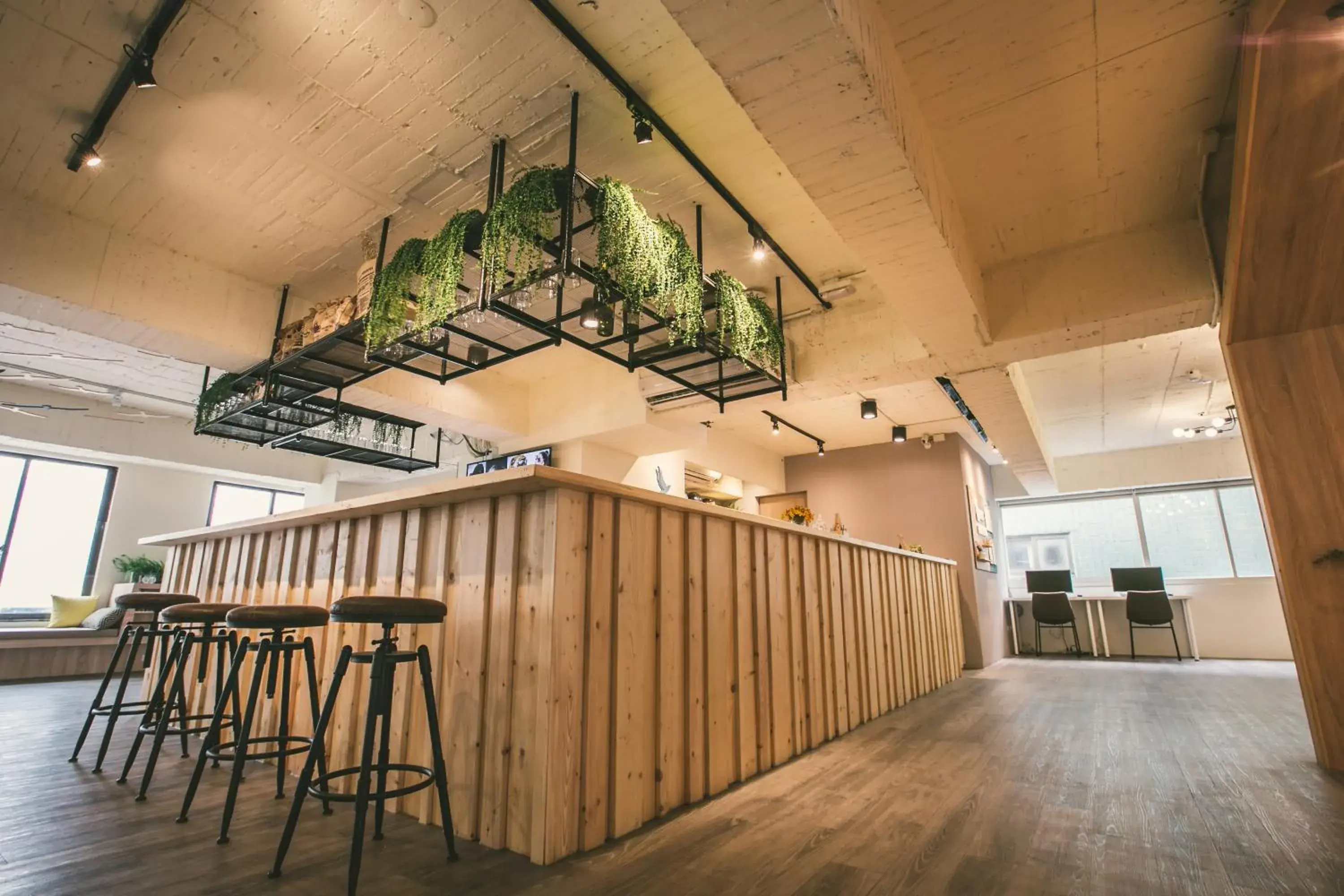 Lounge or bar in Stray Birds Taichung Hostel Lounge or bar in Stray Birds Taichung Hostel