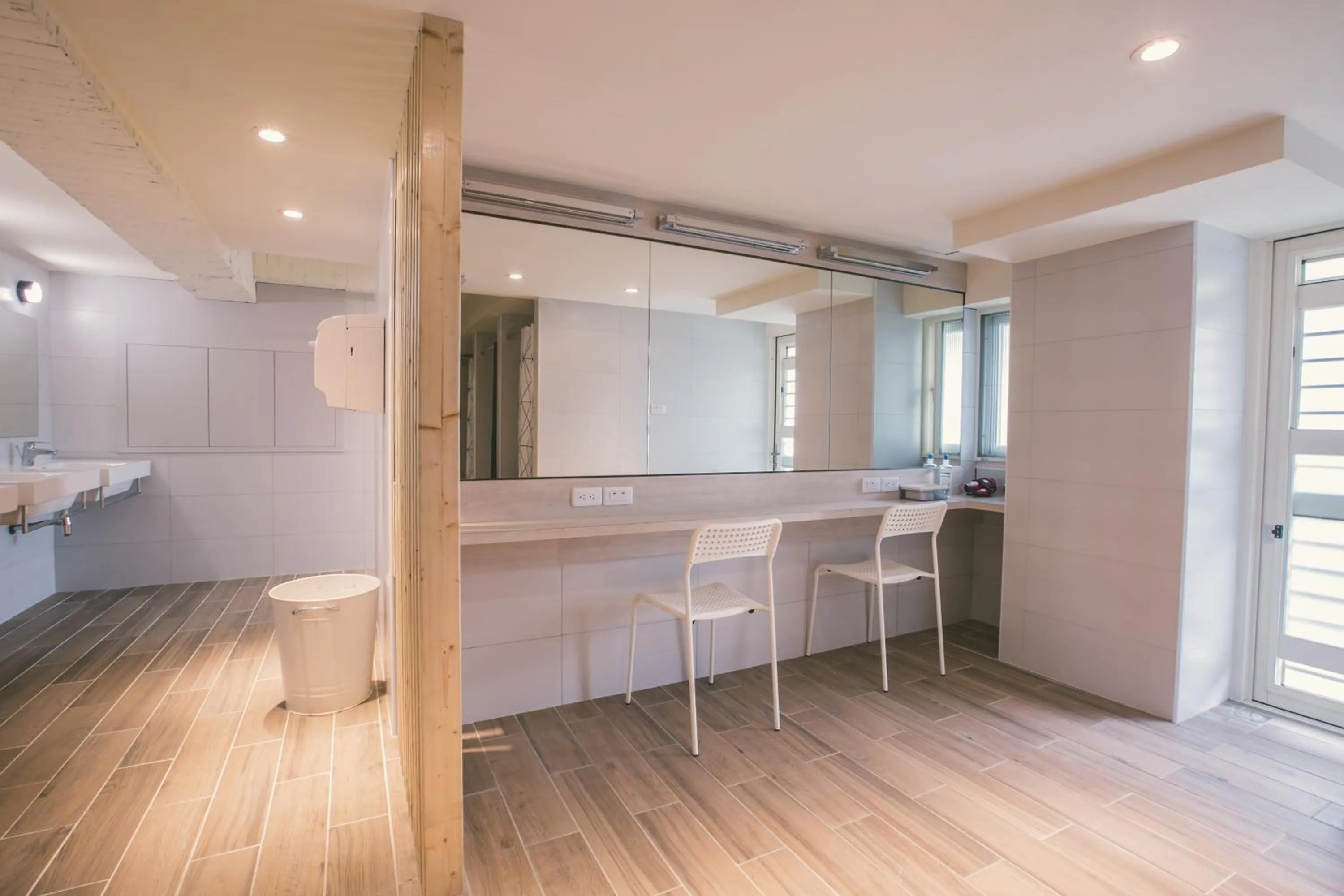 Toilet in Stray Birds Taichung Hostel