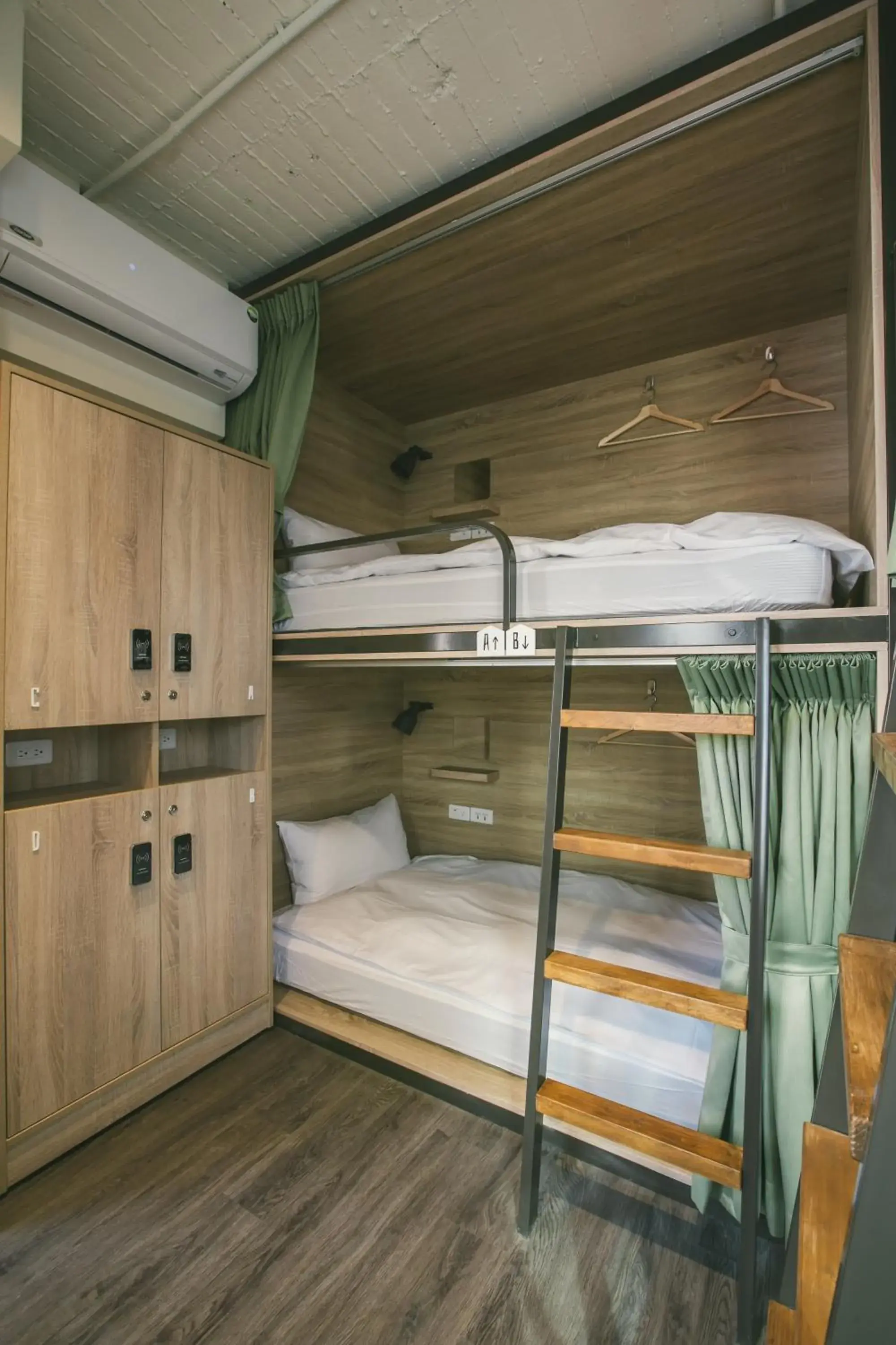 bunk bed, Bed in Stray Birds Taichung Hostel bunk bed, Bed in Stray Birds Taichung Hostel