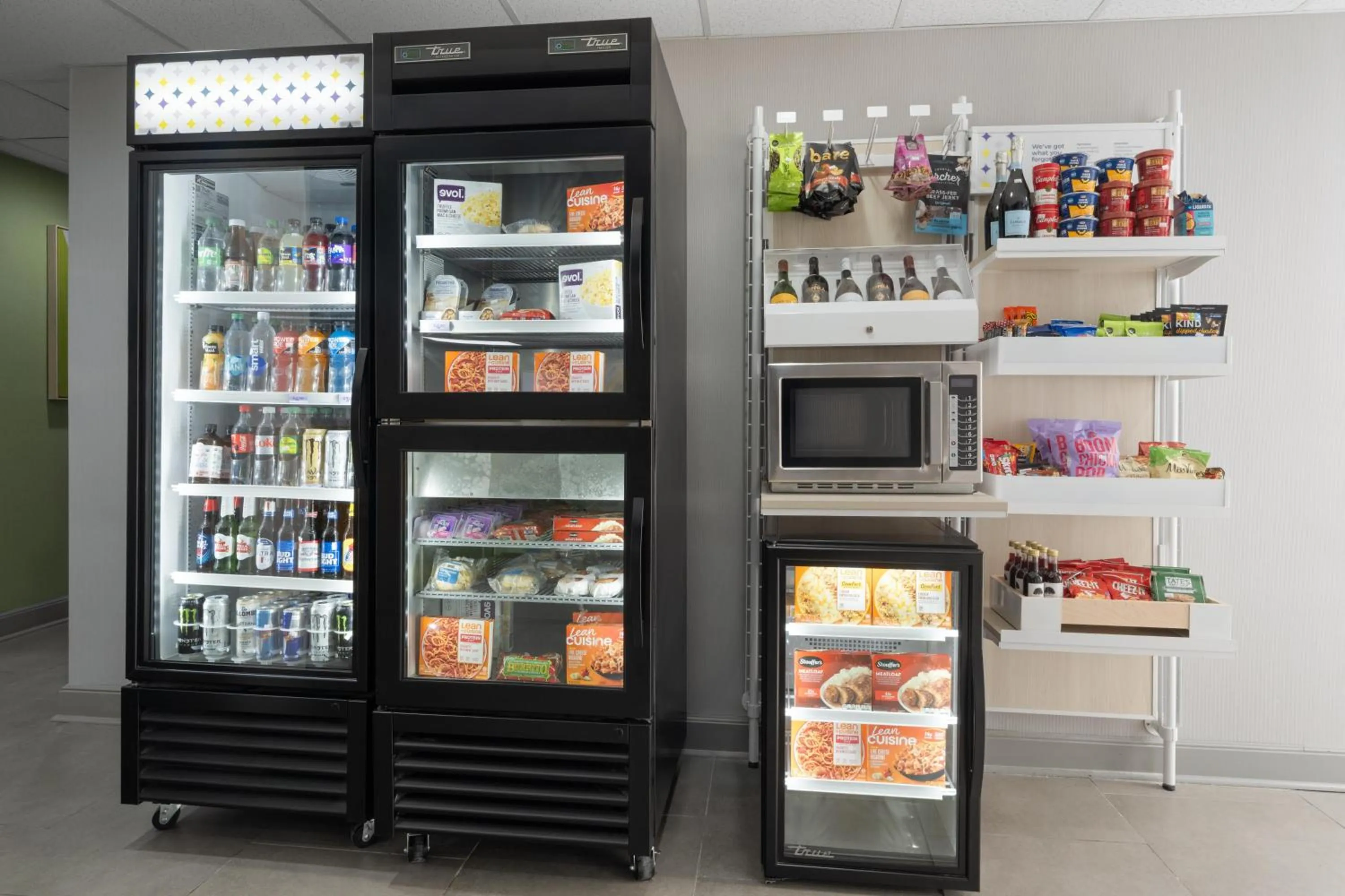 Restaurant/places to eat in Spark By Hilton Florence North I-95, Sc