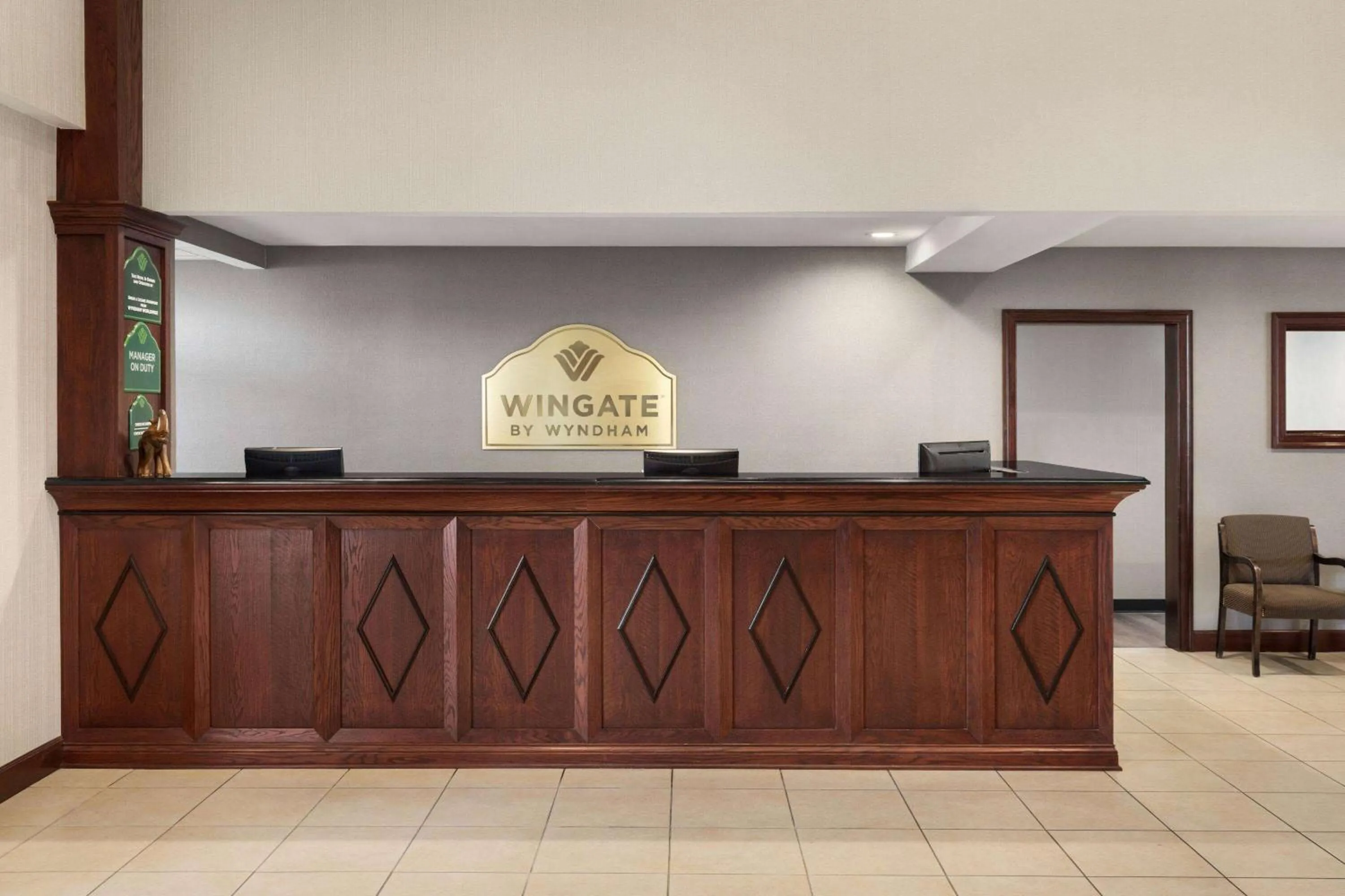 Lobby or reception in Wingate By Wyndham Southport