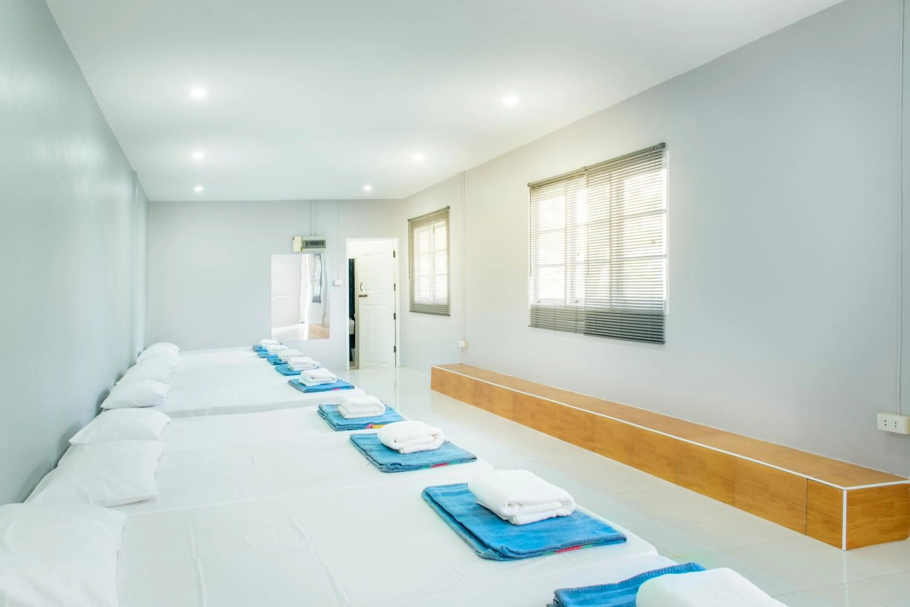 Bedroom, Bed in Ivy Cottage by Qiu