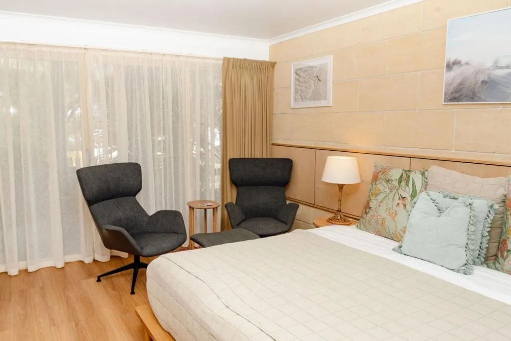 Bed in Portside Motel