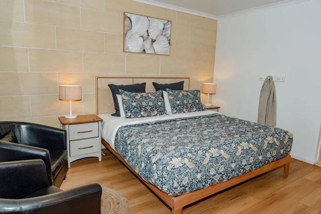 Bed in Portside Motel