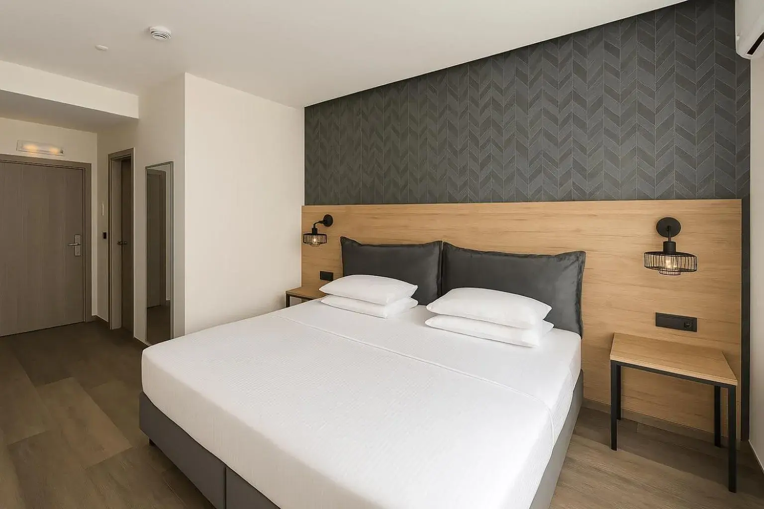 Double or Twin Room in Athens coast hotel Double or Twin Room in Athens coast hotel