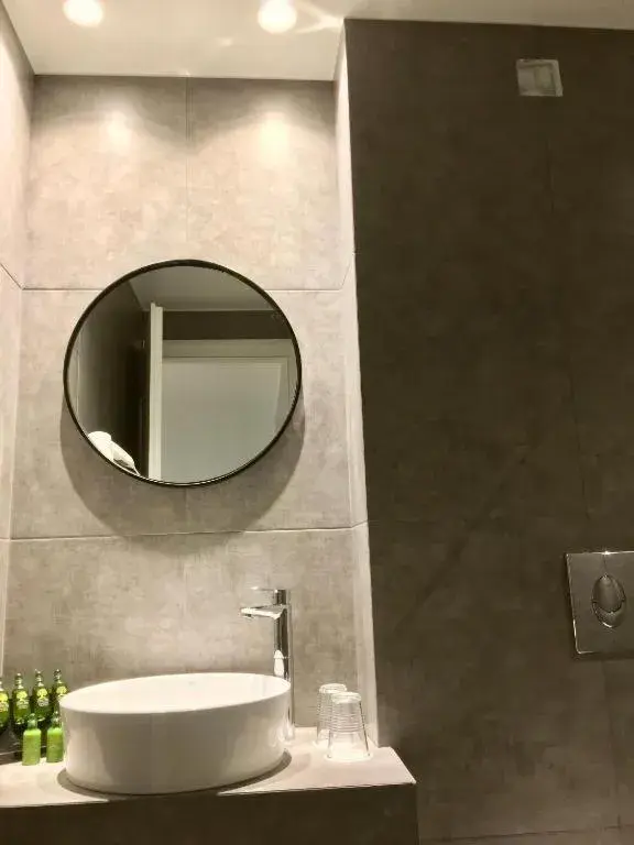 Deluxe Room with City View in Athens coast hotel Deluxe Room with City View in Athens coast hotel