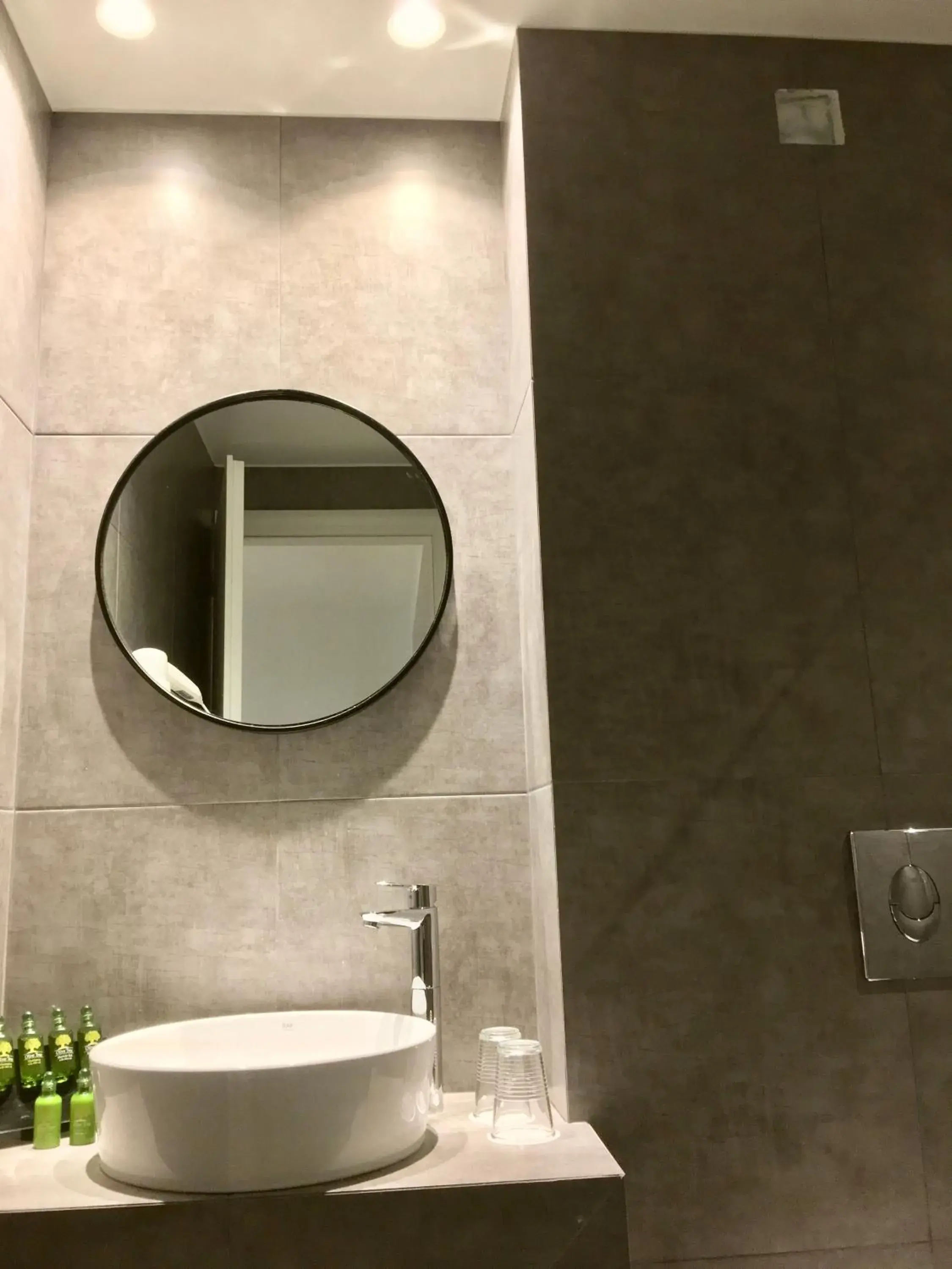 Double or Twin Room in Athens coast hotel Double or Twin Room in Athens coast hotel