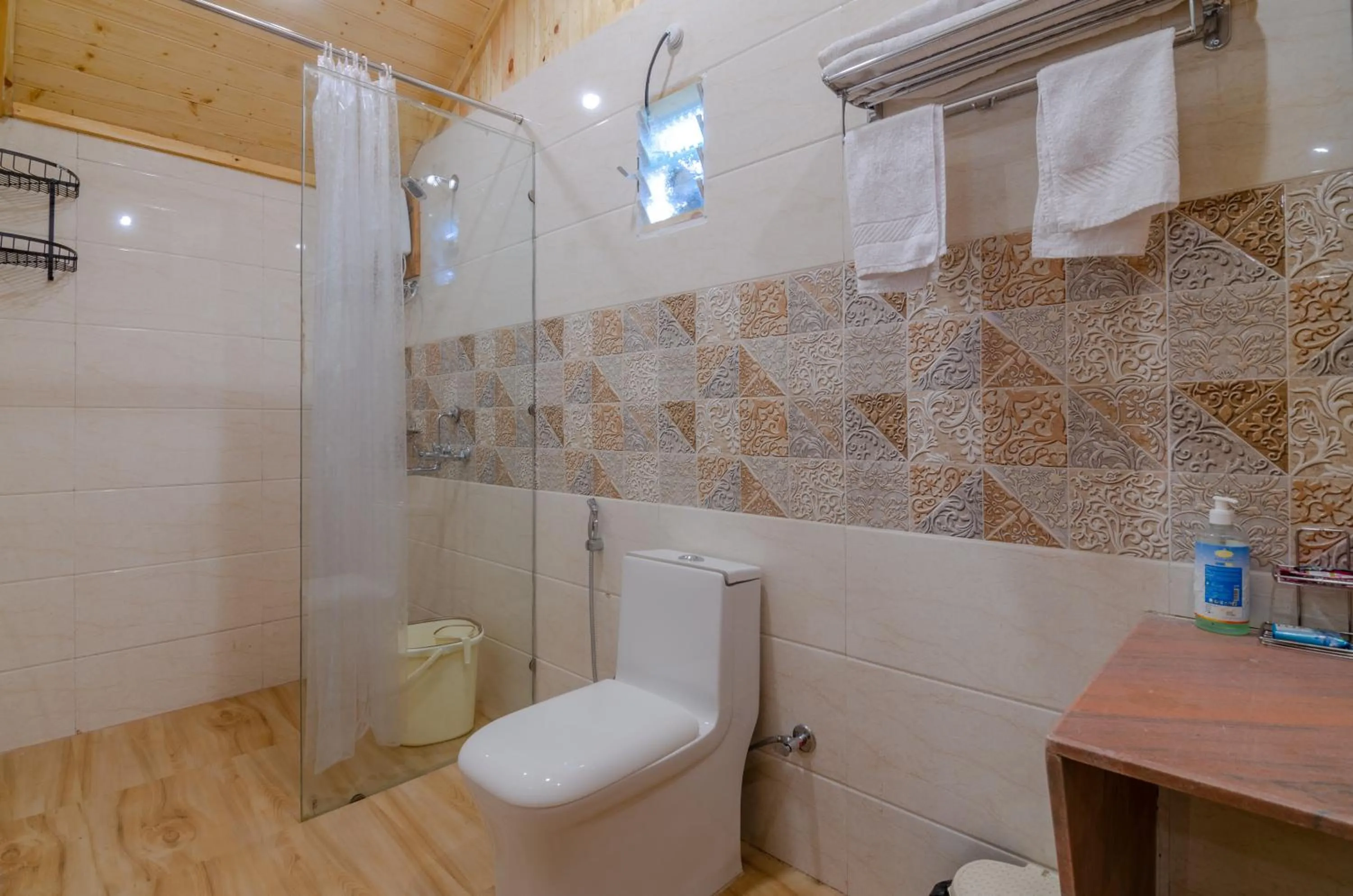 Shower in Natures Dreamland Holiday Homes, Igatpuri