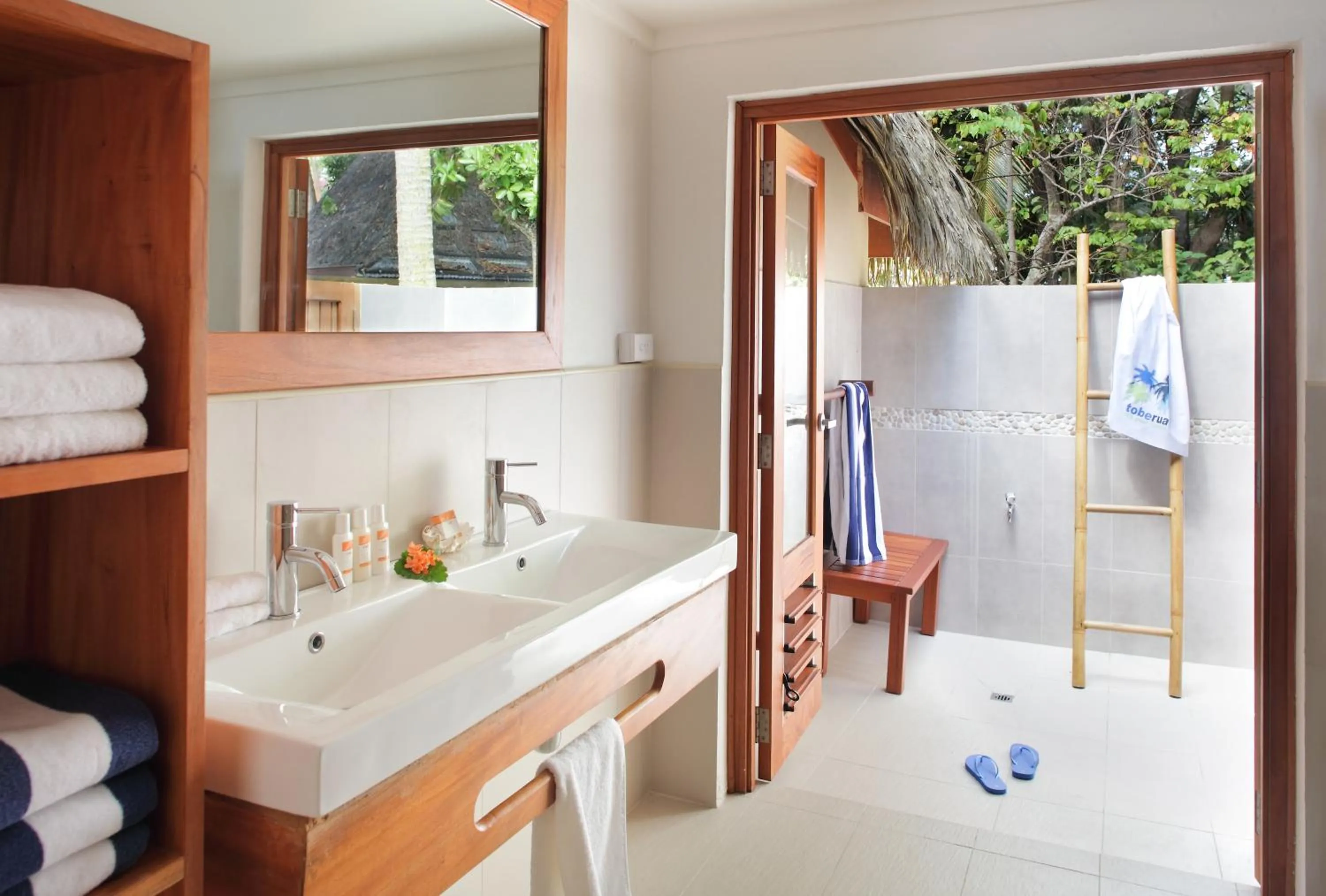 Shower in Toberua Island Resort
