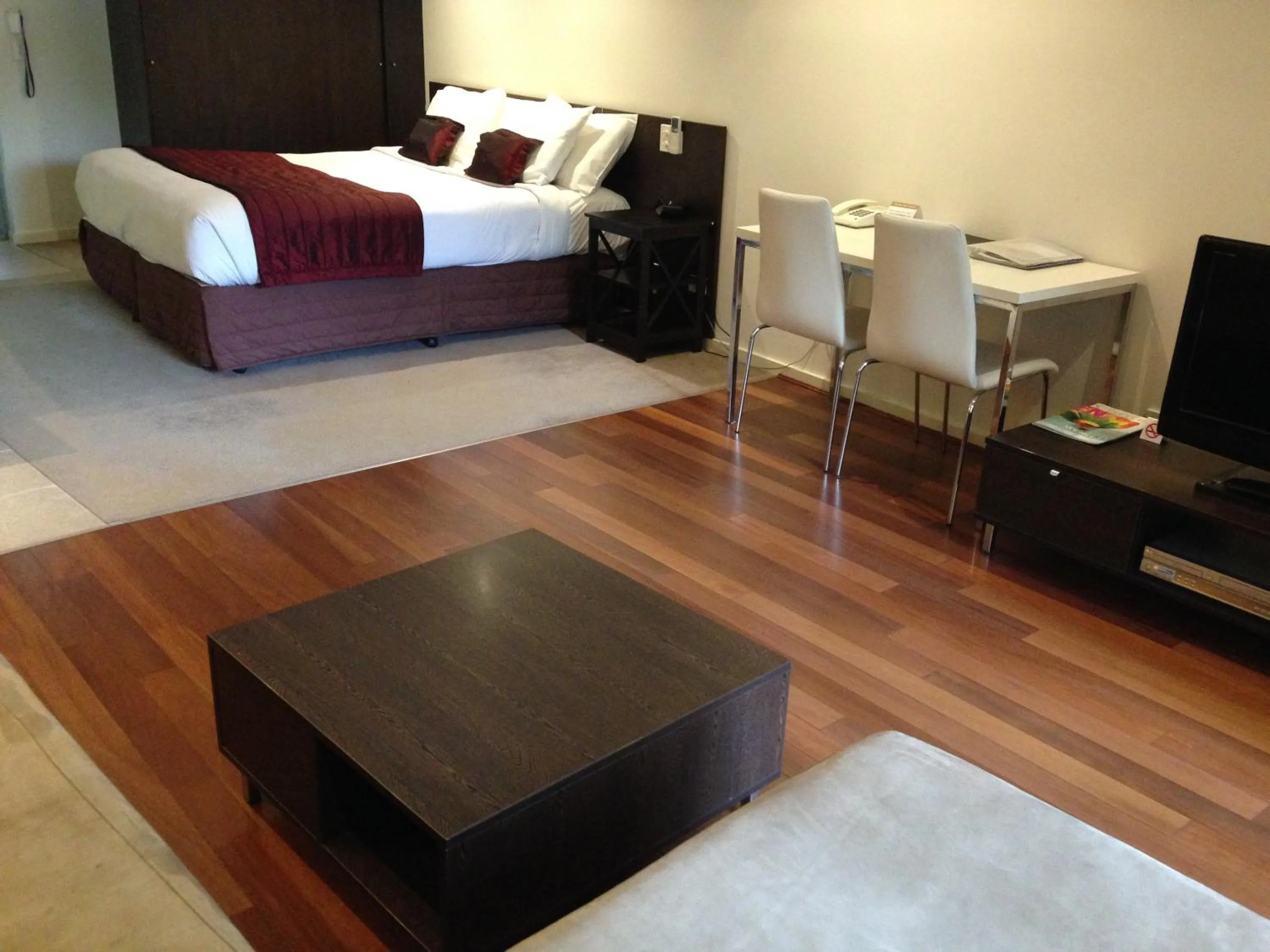 Photo of the whole room, Bed in Rye Hotel - One Four Nelson