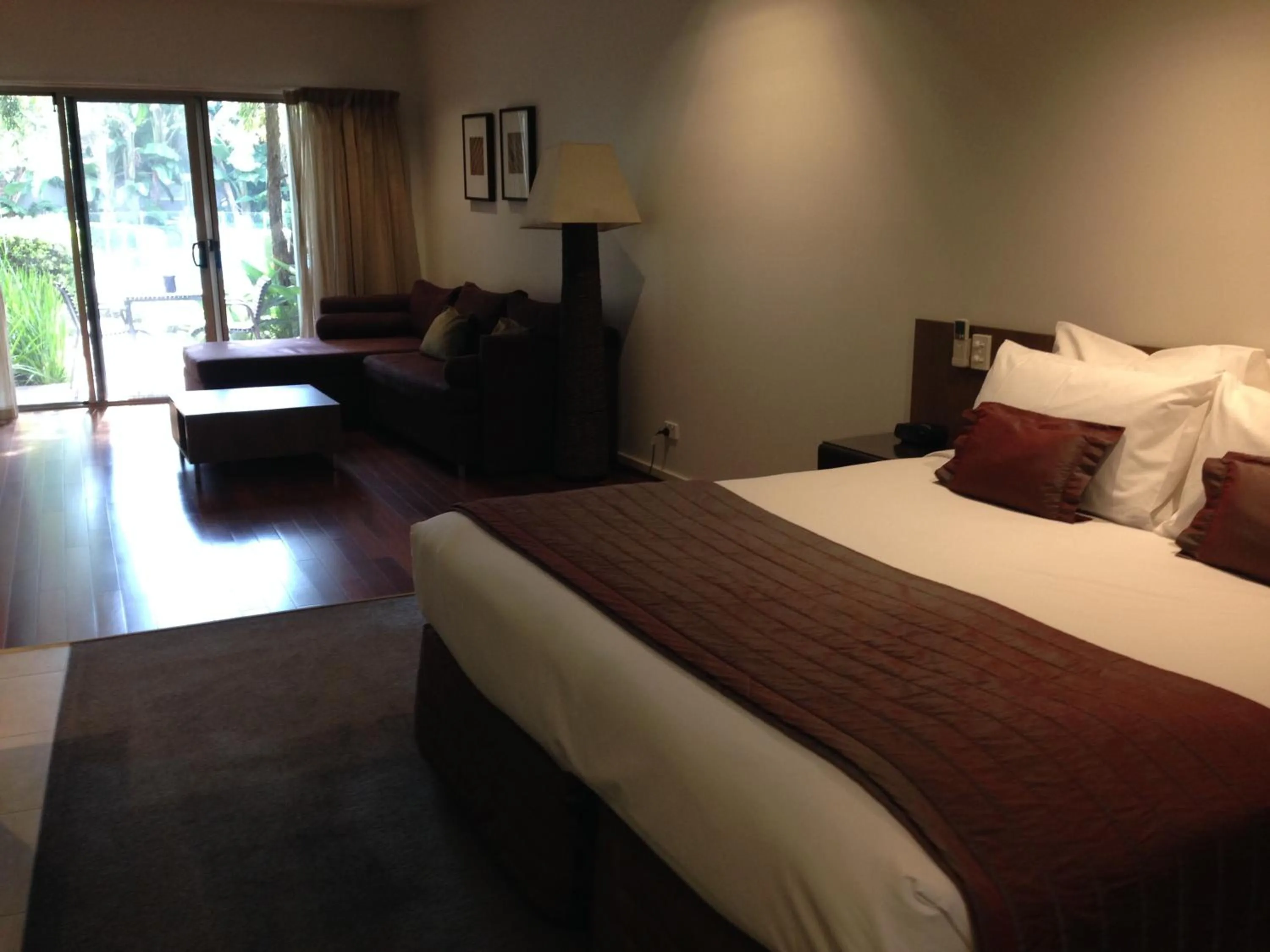 Photo of the whole room, Bed in Rye Hotel - One Four Nelson