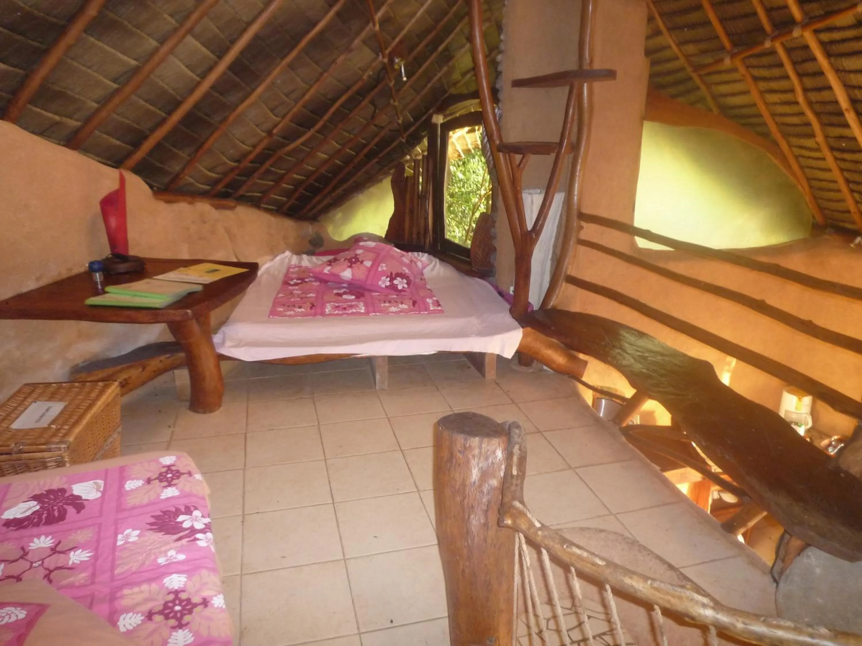 Bedroom, Bed in Vanira Lodge