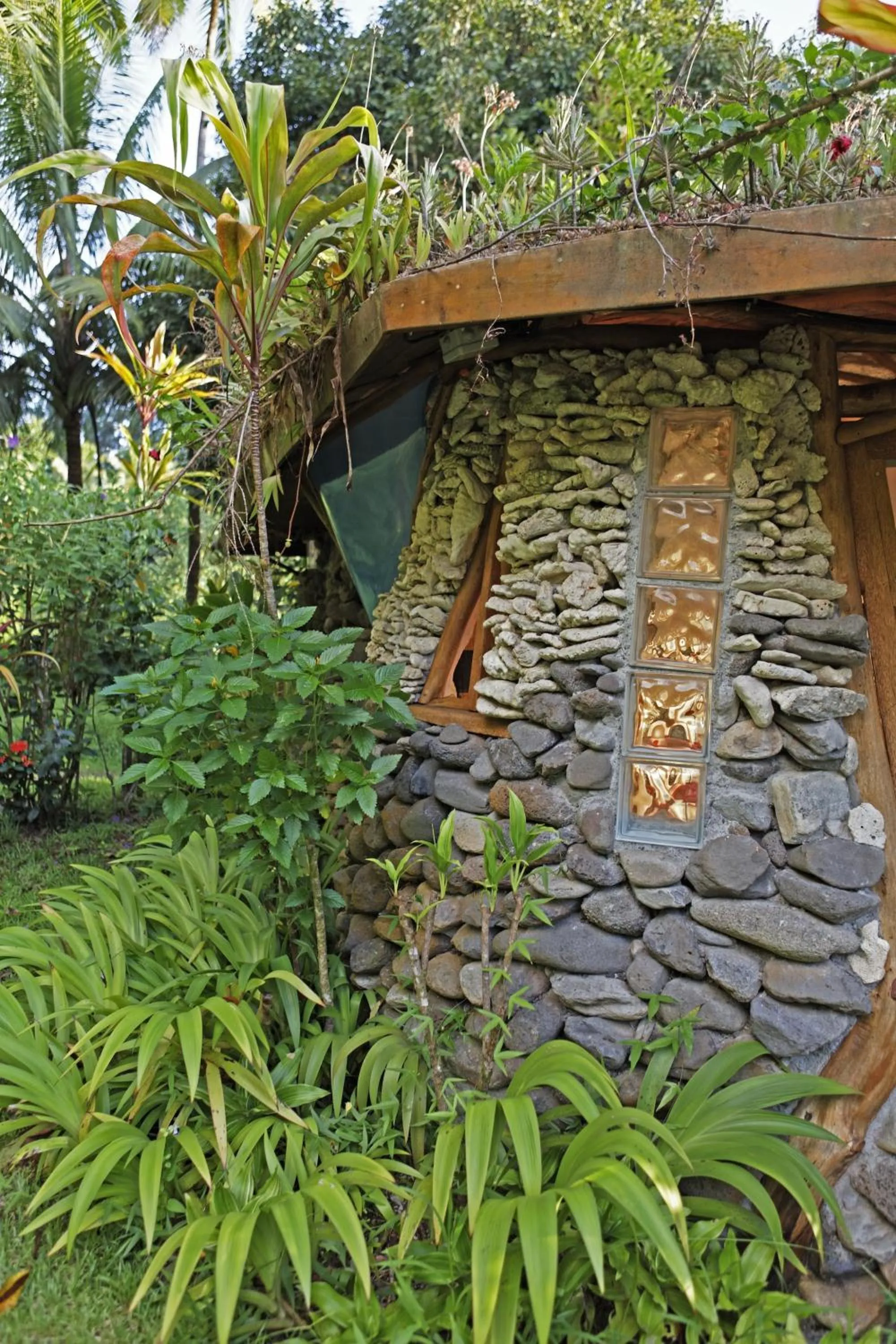 Decorative detail in Vanira Lodge