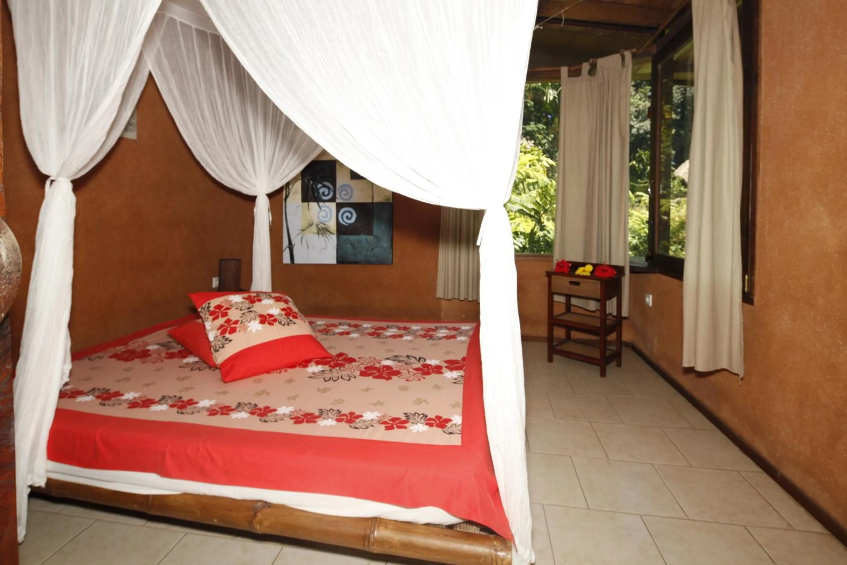 Photo of the whole room, Bed in Vanira Lodge