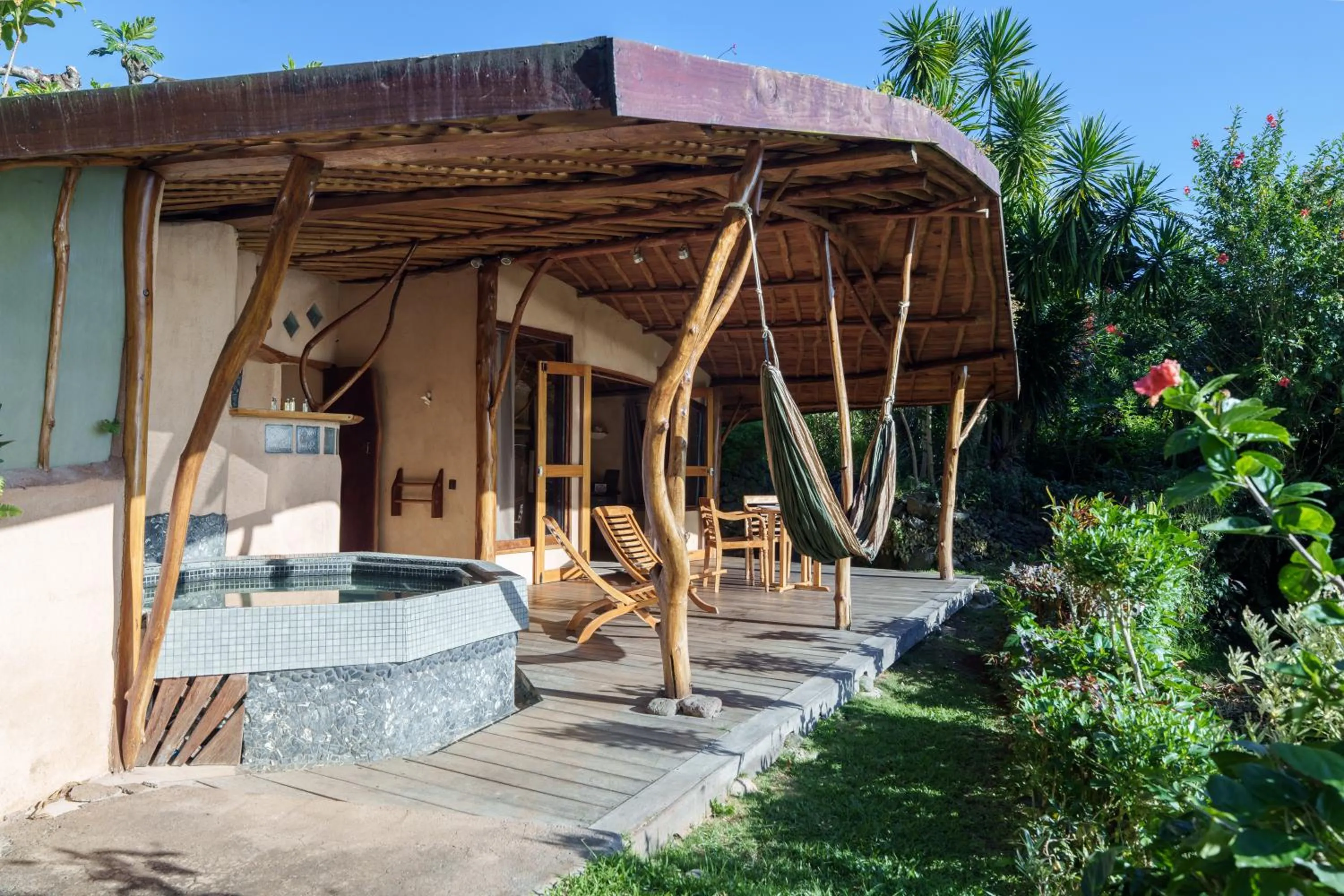 Vanira Lodge