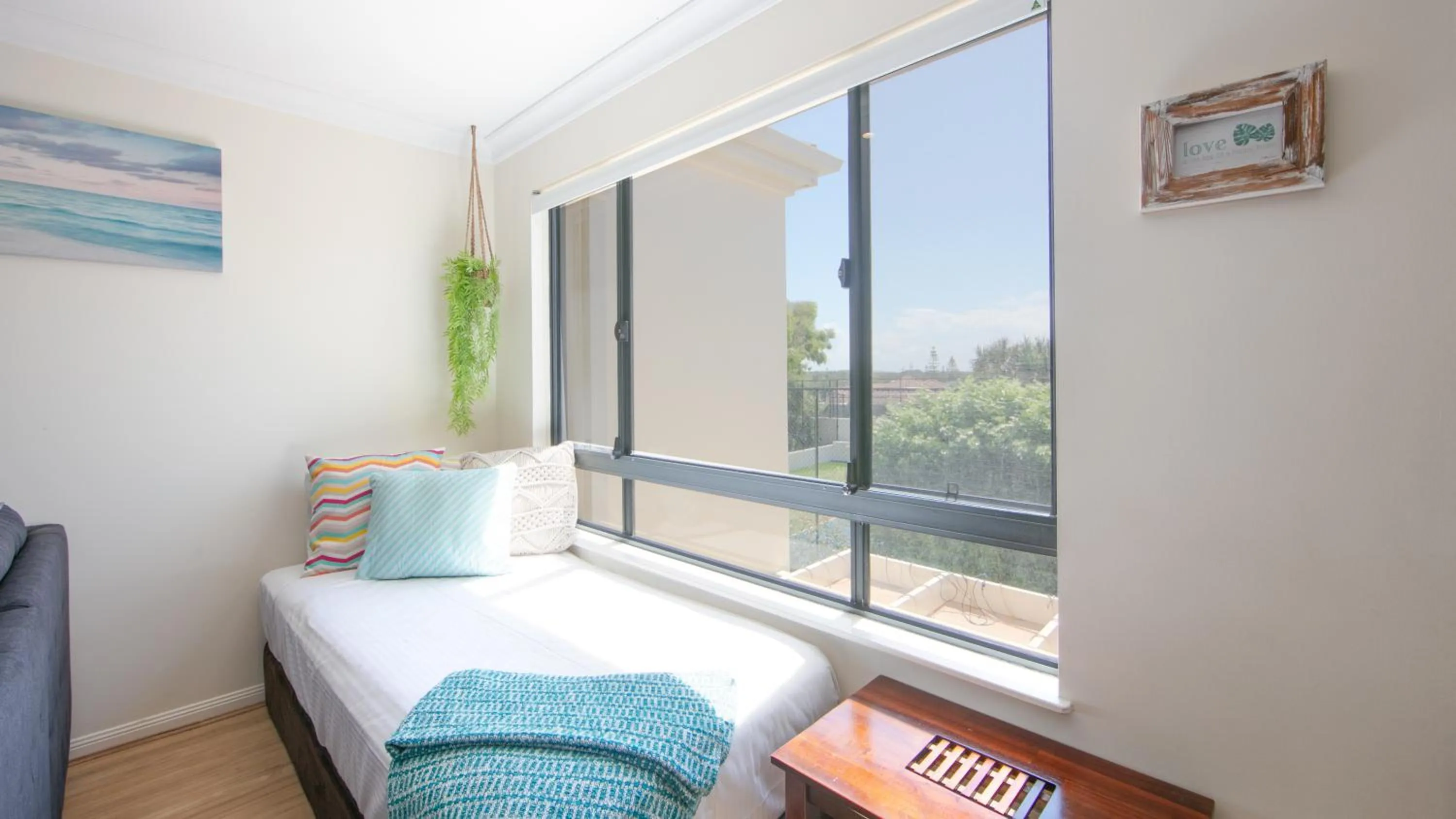 Living room, Bed in The Sands Resort at Yamba