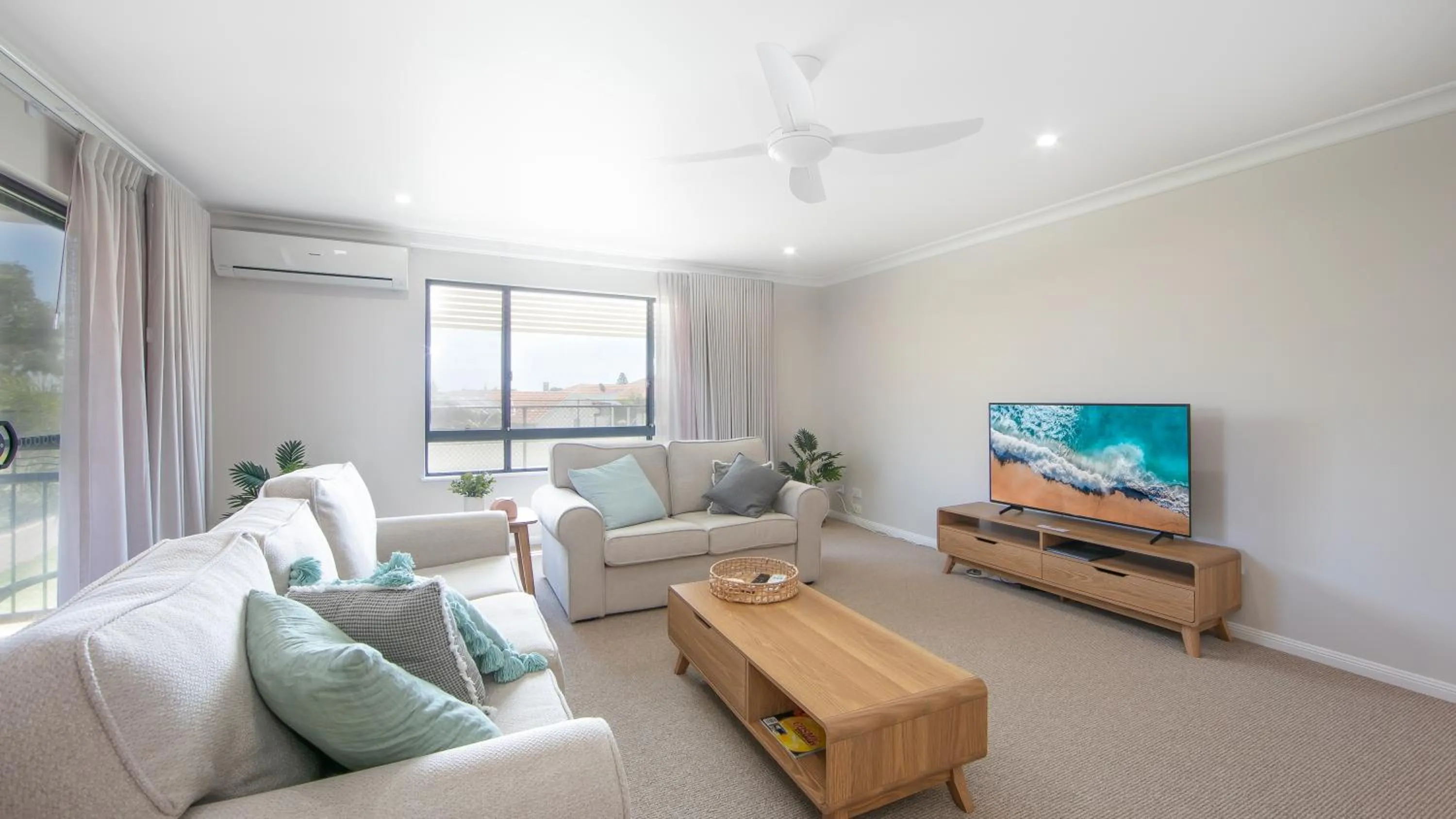 TV and multimedia in The Sands Resort at Yamba