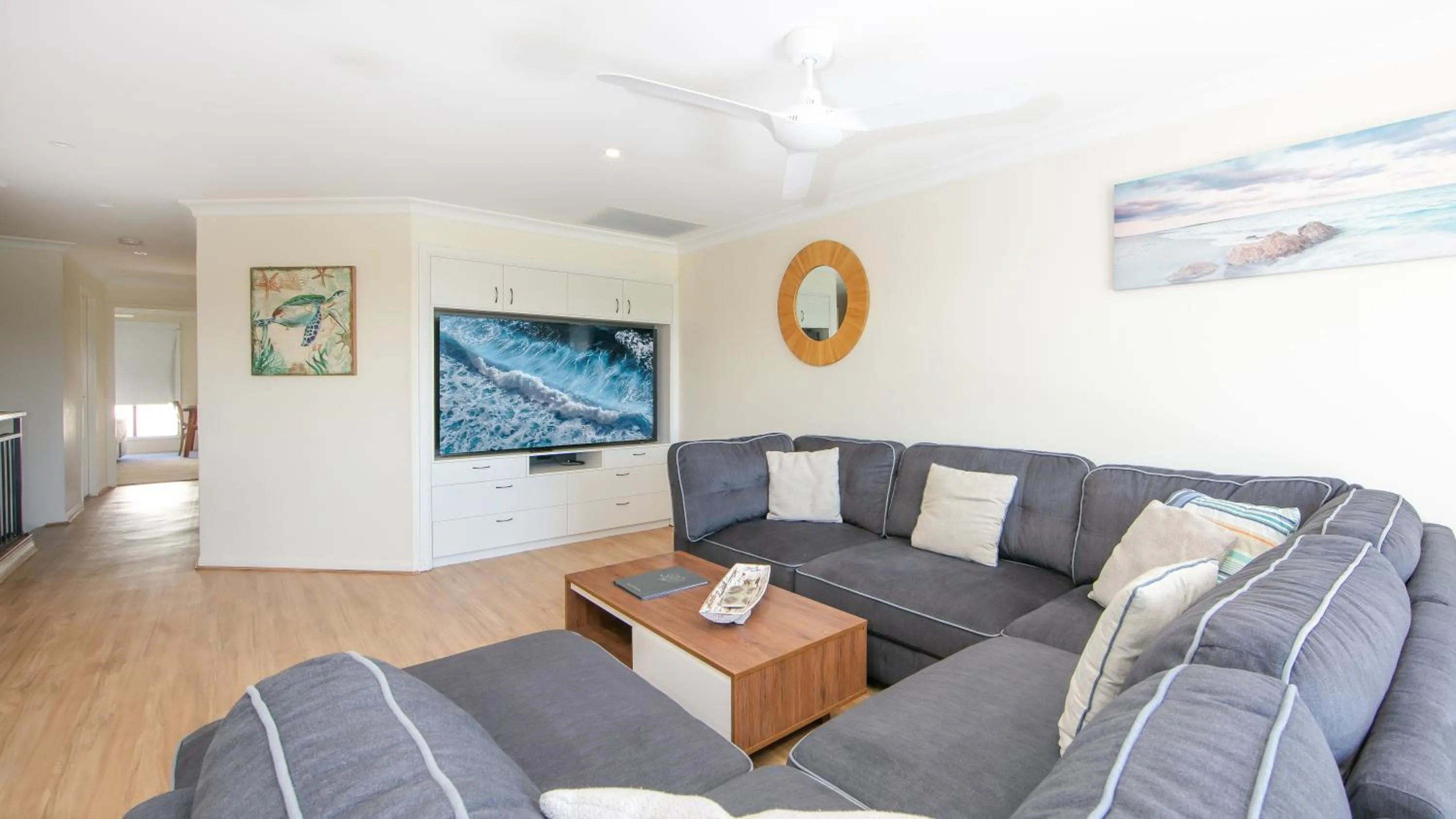 TV and multimedia in The Sands Resort at Yamba