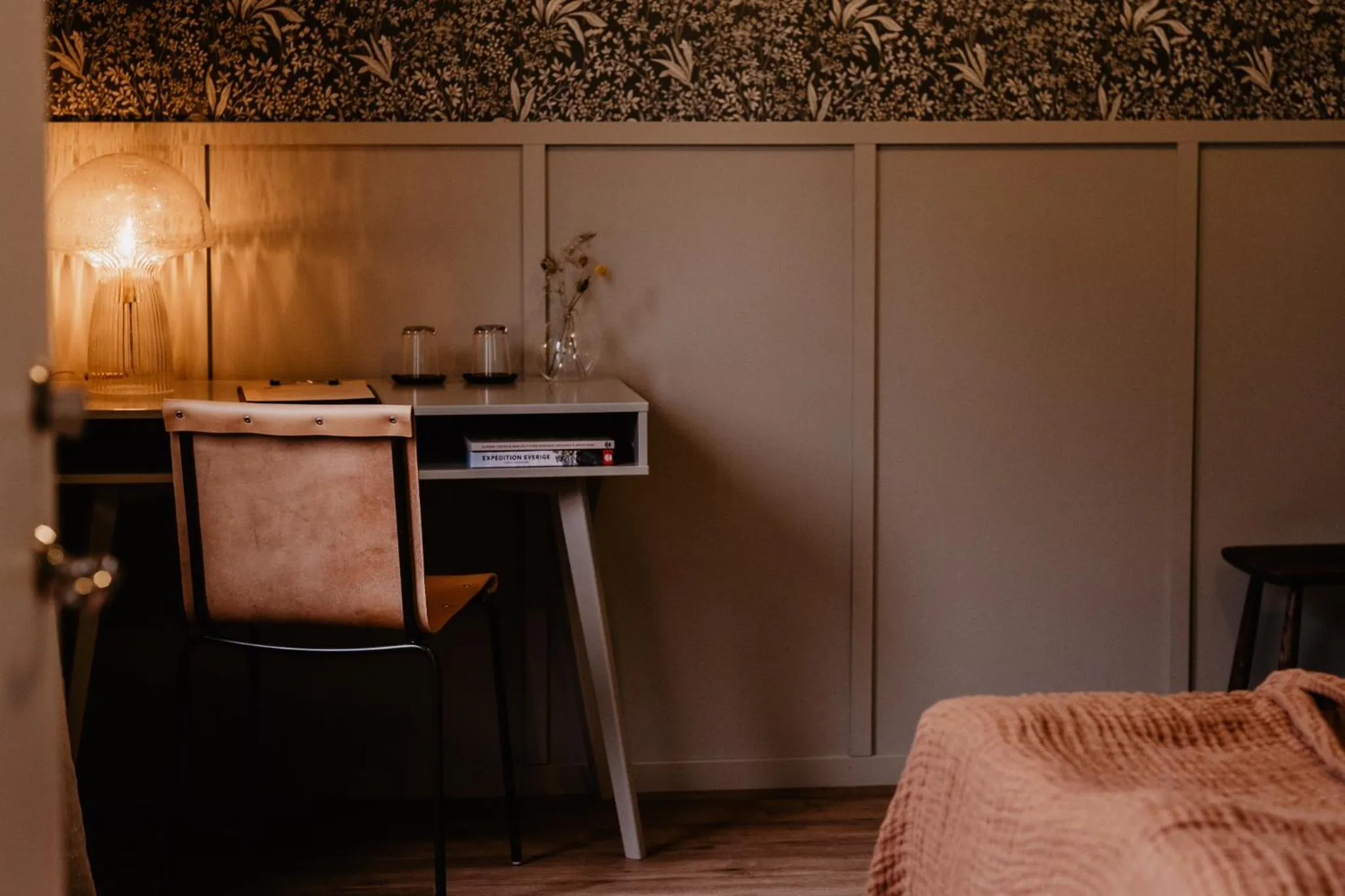 Photo of the whole room, Bed in Stiftsgården Tallnäs