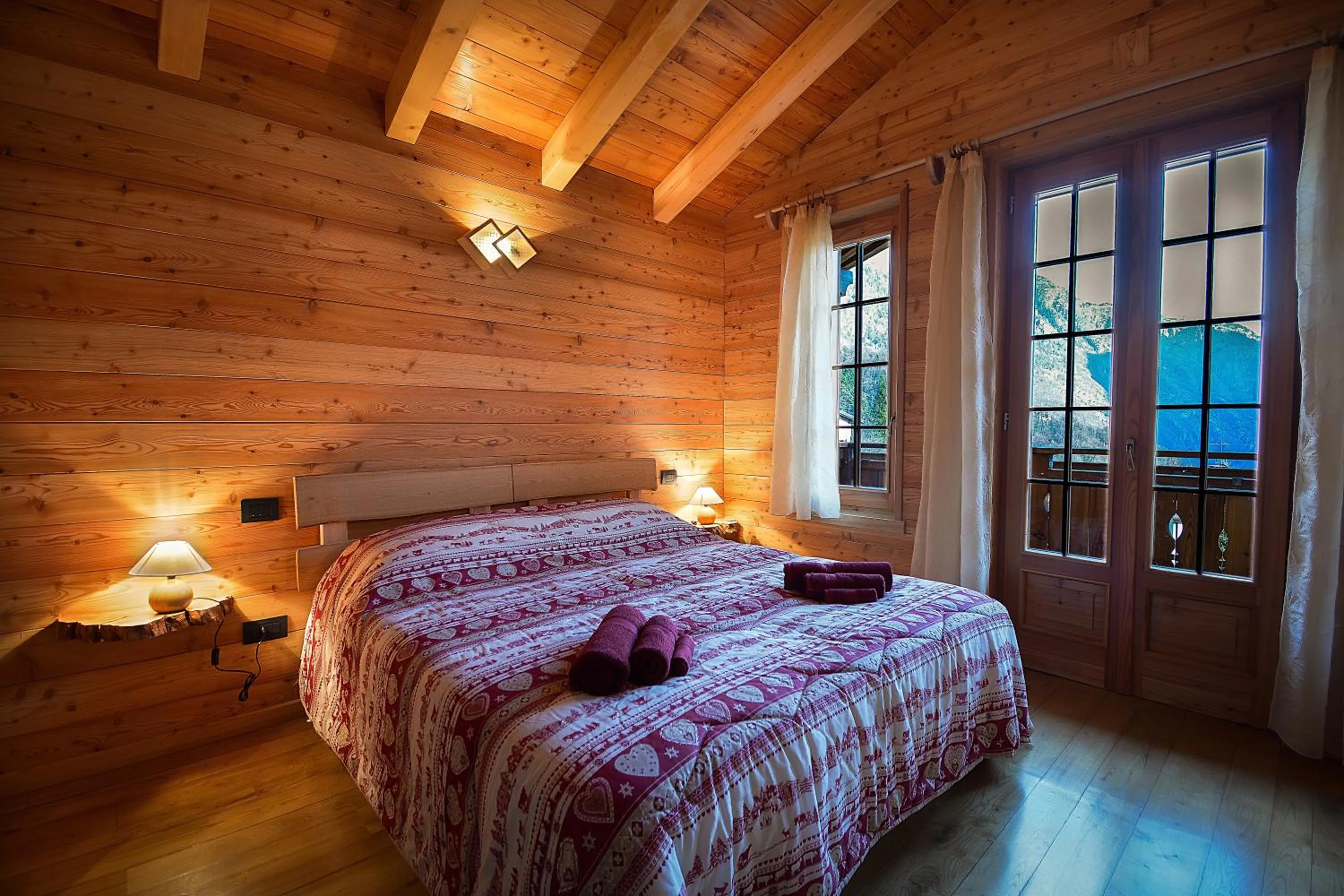 Photo of the whole room, Bed in B&B Chalet Il Picchio