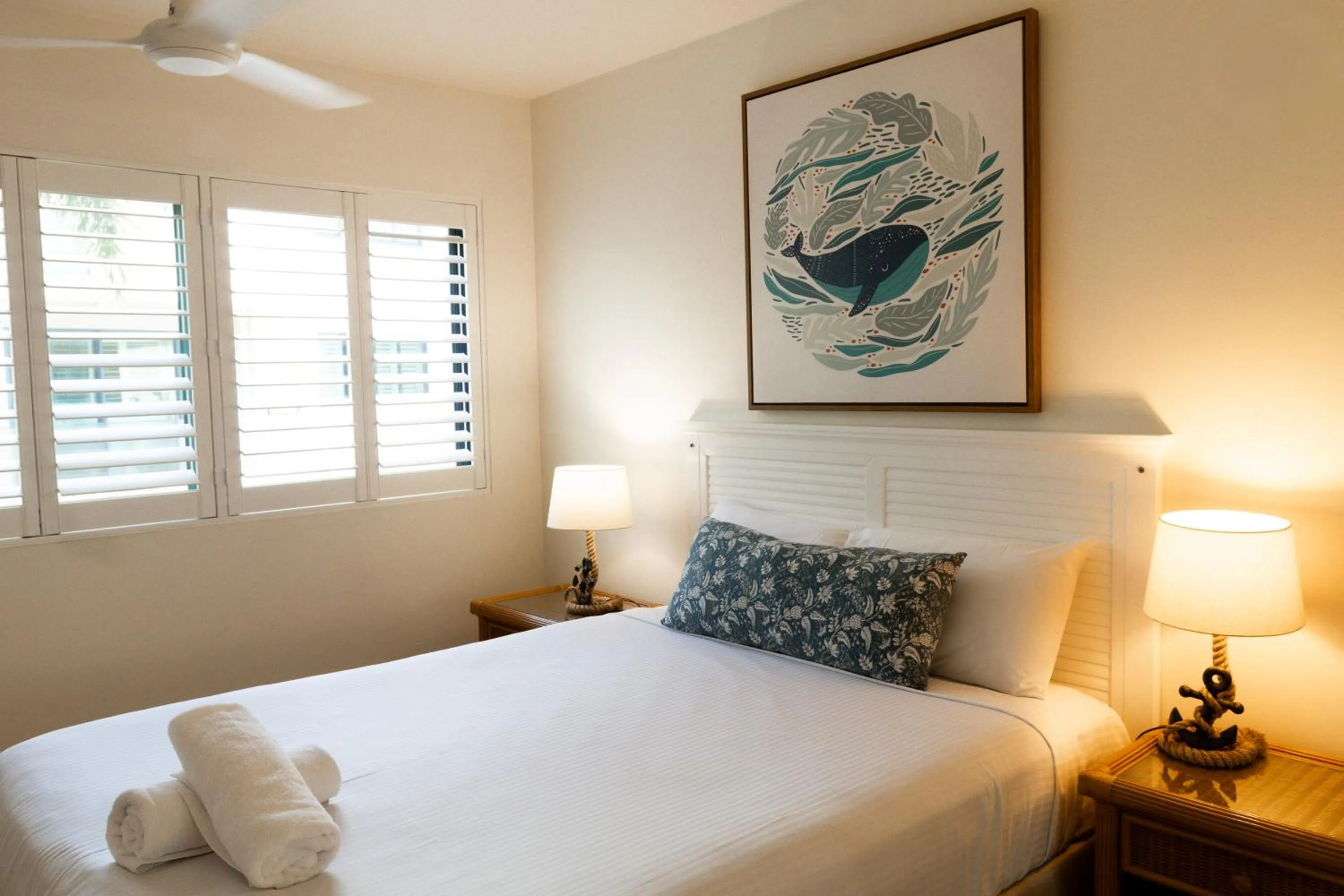 Bed in The Cove Yamba