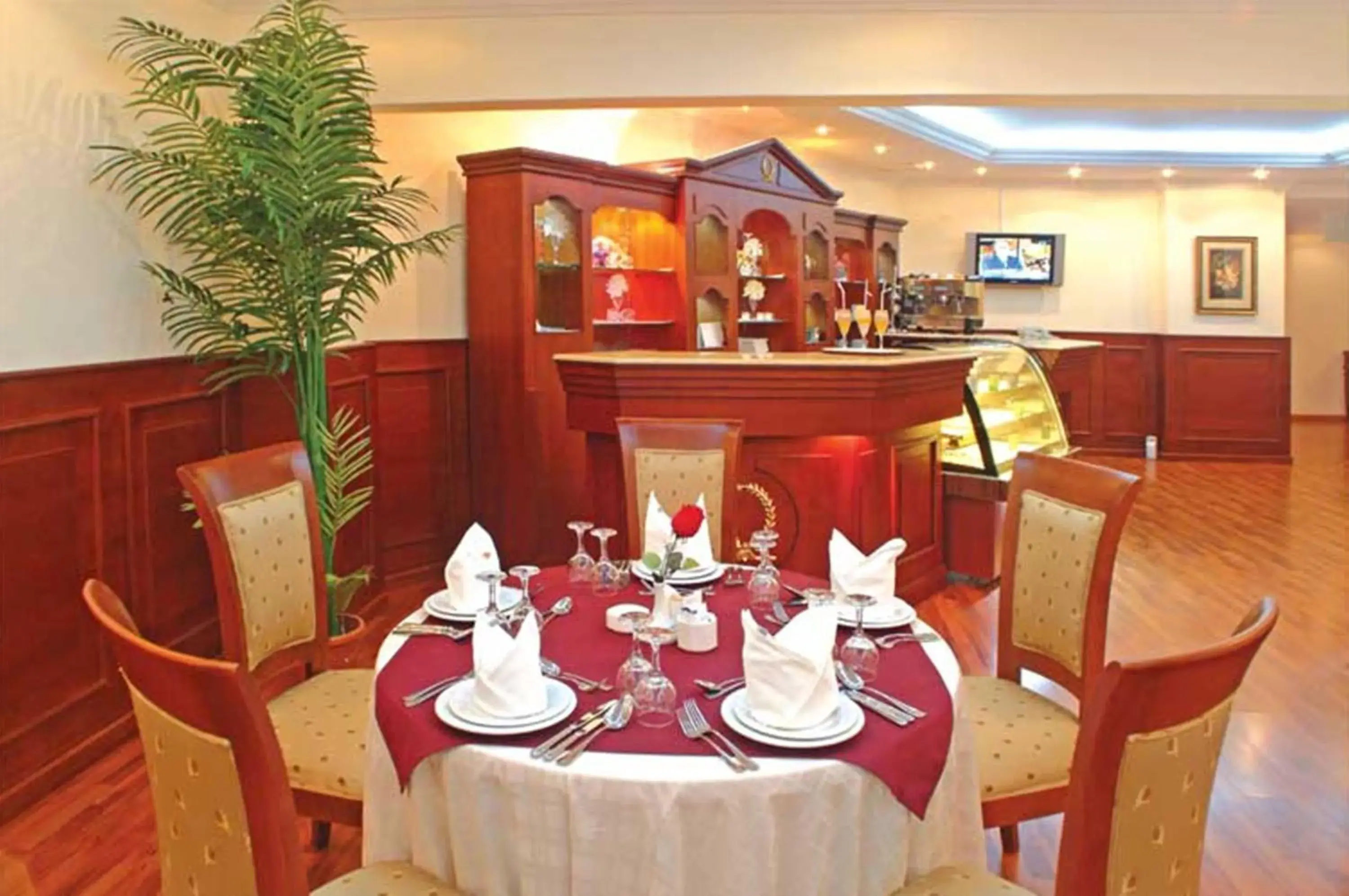 Restaurant/places to eat in Royal Casablanca Restaurant/places to eat in Royal Casablanca