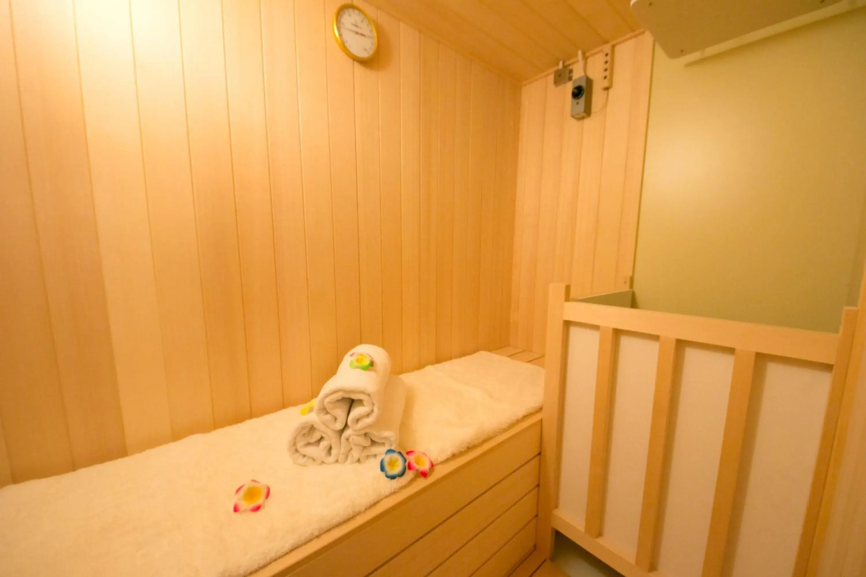Sauna, Bed in Grand Park Hotel Panex Chiba Sauna, Bed in Grand Park Hotel Panex Chiba