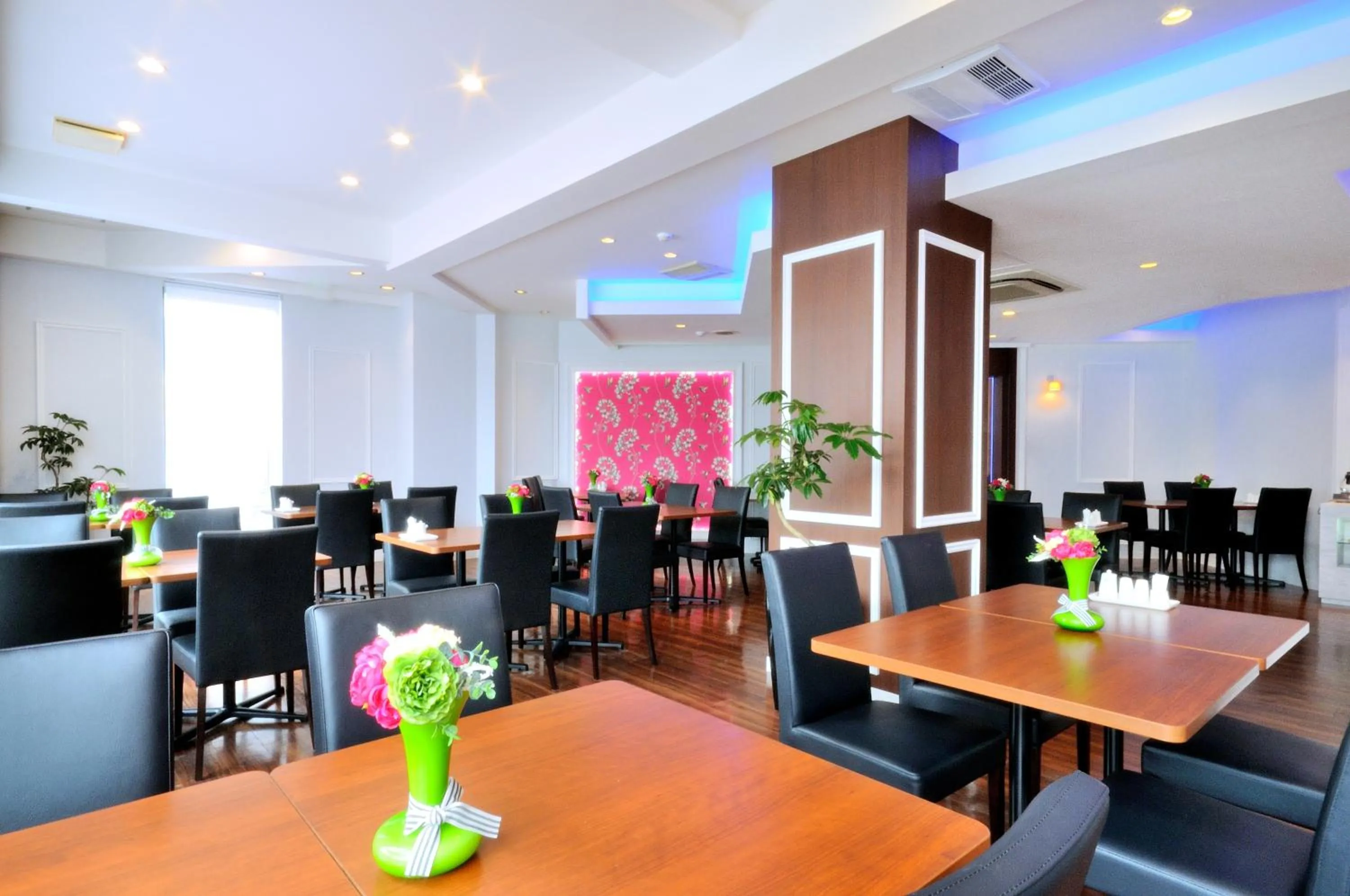 Restaurant/places to eat in Grand Park Hotel Panex Chiba