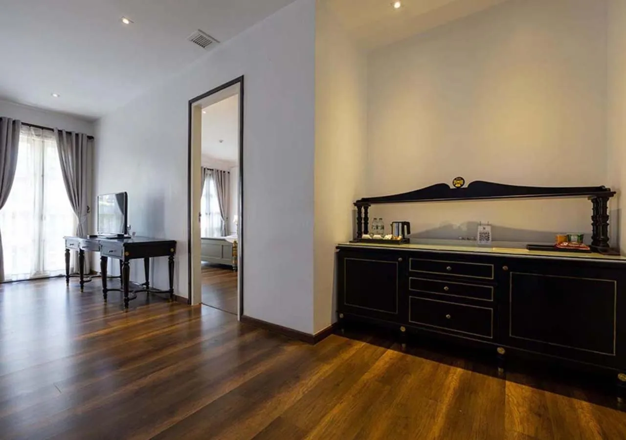 Coffee/tea facilities in Le Thatluang D'oR Boutique Hotel