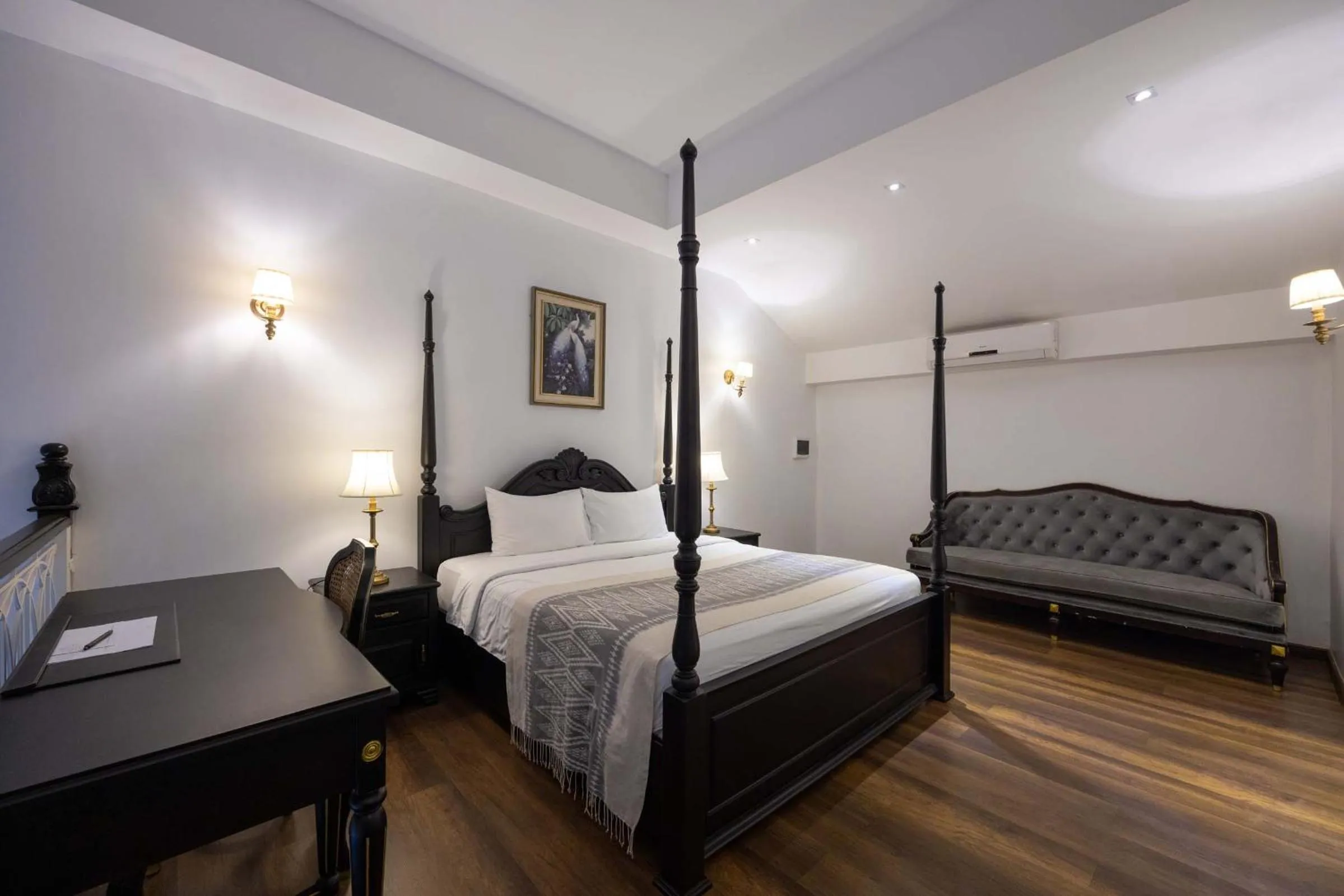 Bed in Le Thatluang D'oR Boutique Hotel