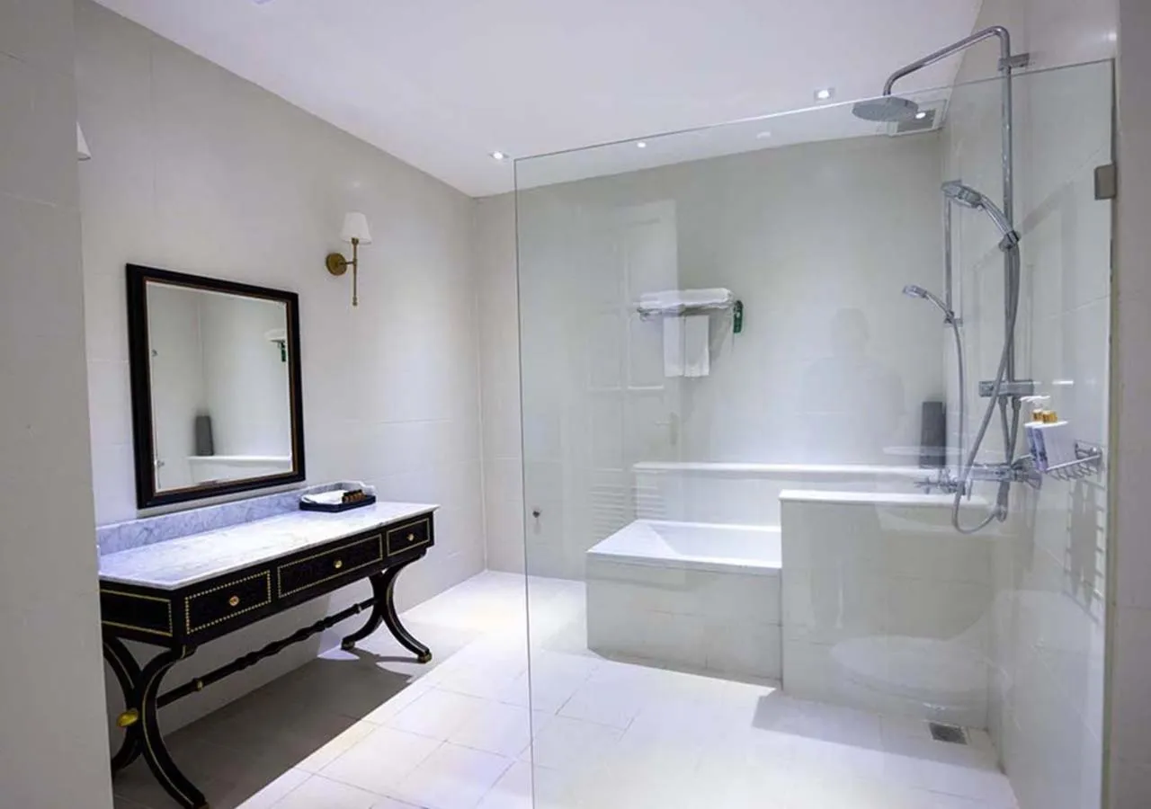 Bathroom in Le Thatluang D'oR Boutique Hotel