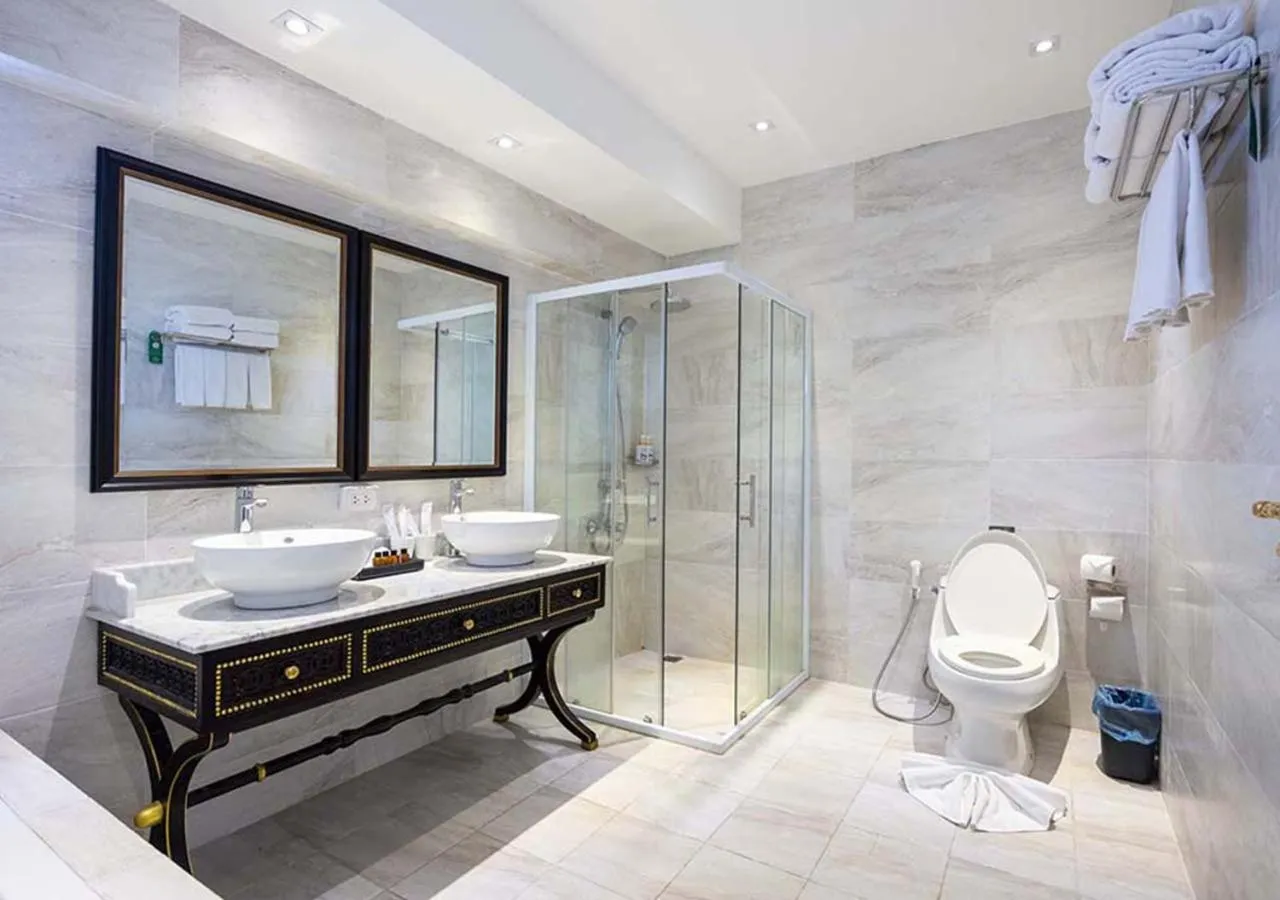 Bathroom in Le Thatluang D'oR Boutique Hotel