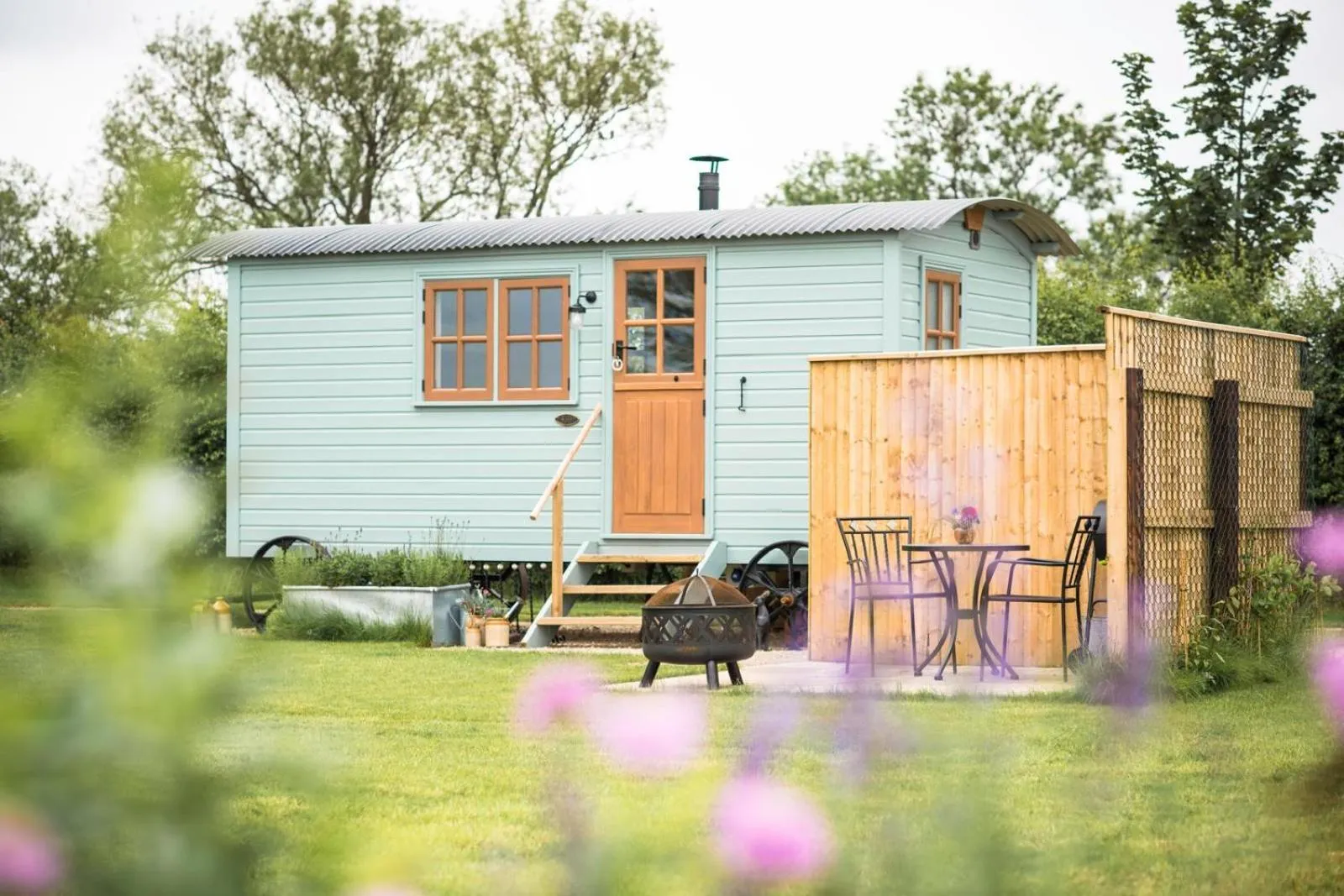 Property building in Morndyke Shepherds Huts