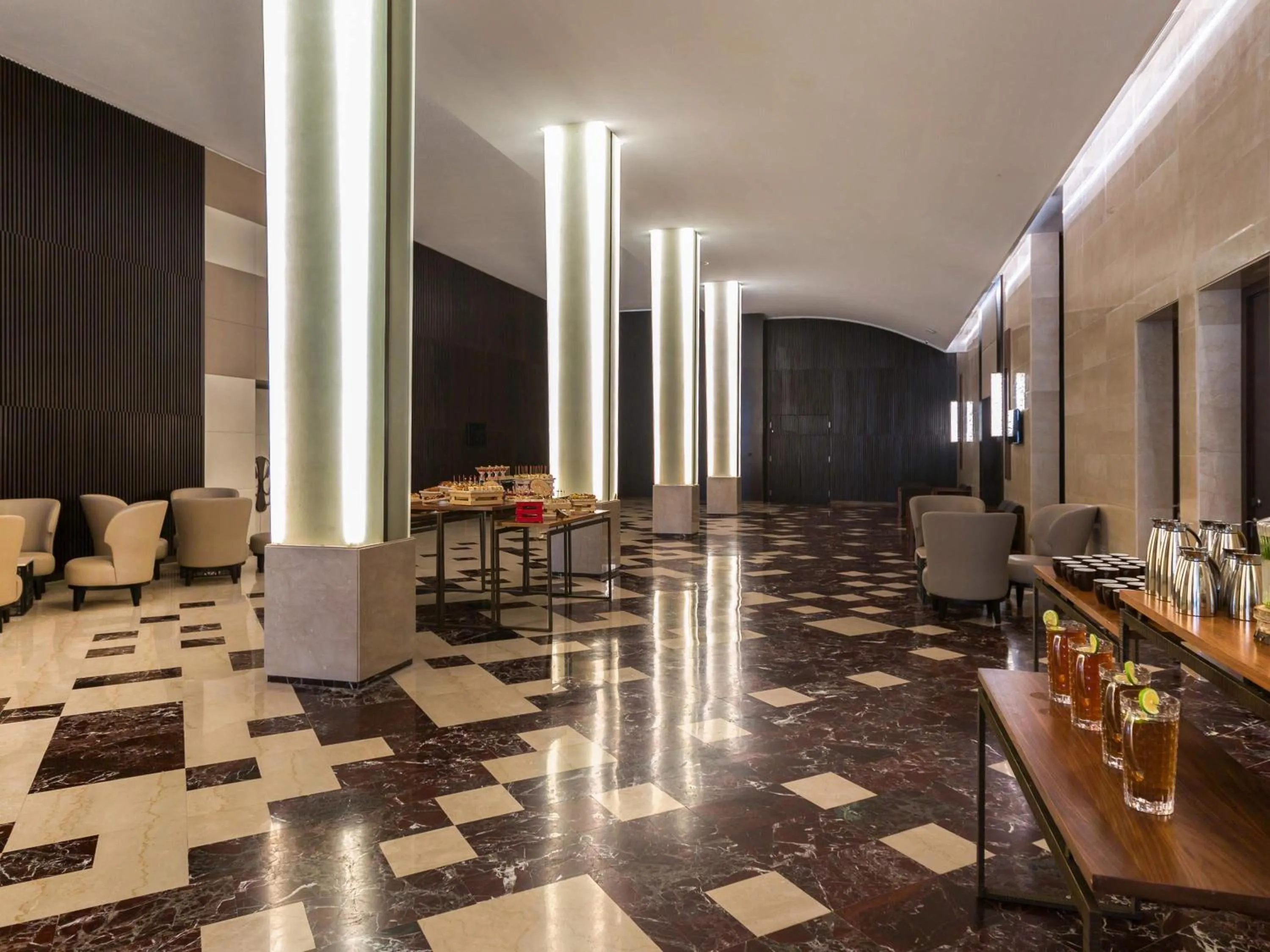 Meeting/conference room in Mövenpick Hotel du Lac Tunis