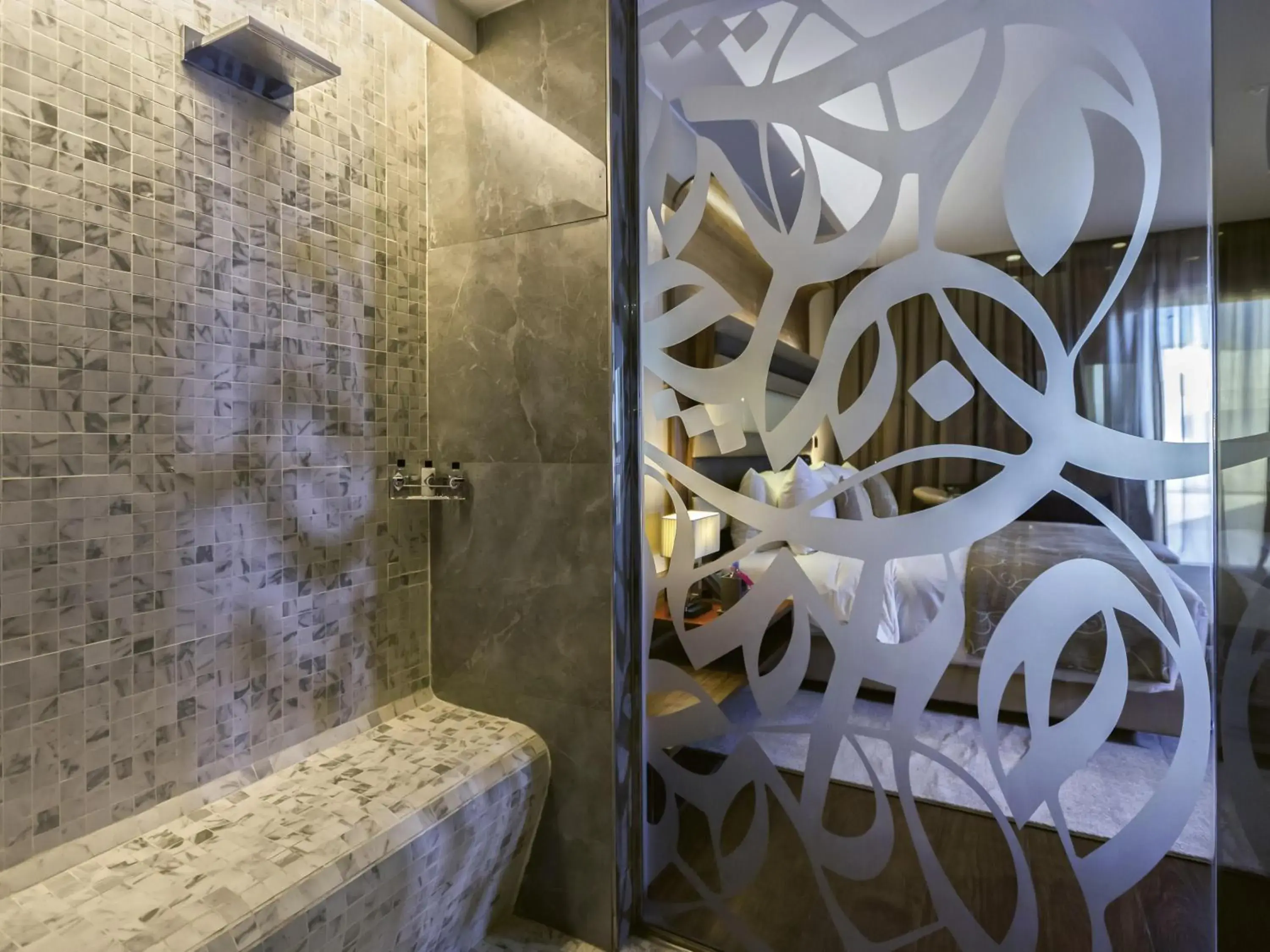 Bedroom in Mövenpick Hotel du Lac Tunis Bedroom in Mövenpick Hotel du Lac Tunis