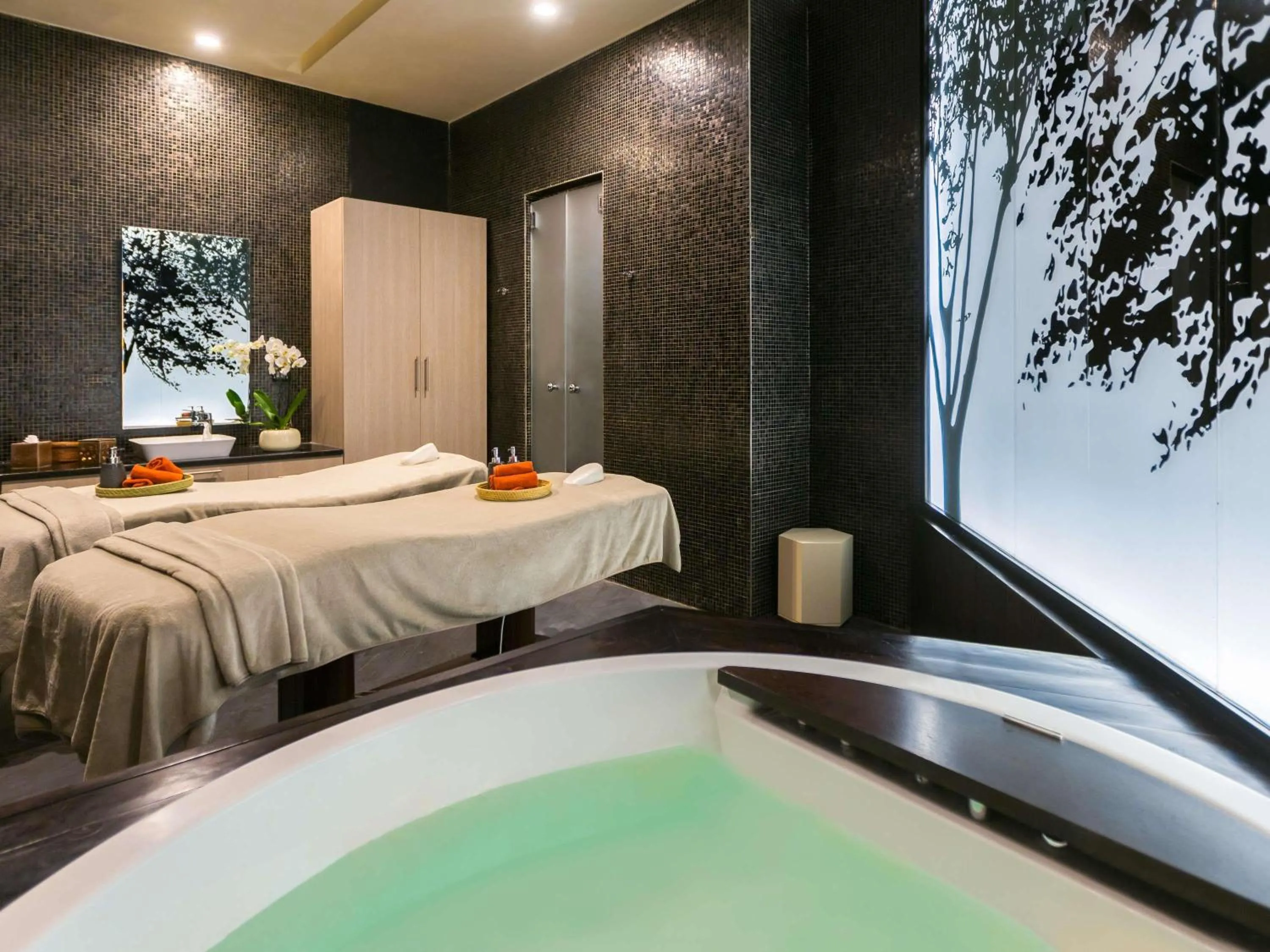 Spa and wellness centre/facilities in Mövenpick Hotel du Lac Tunis