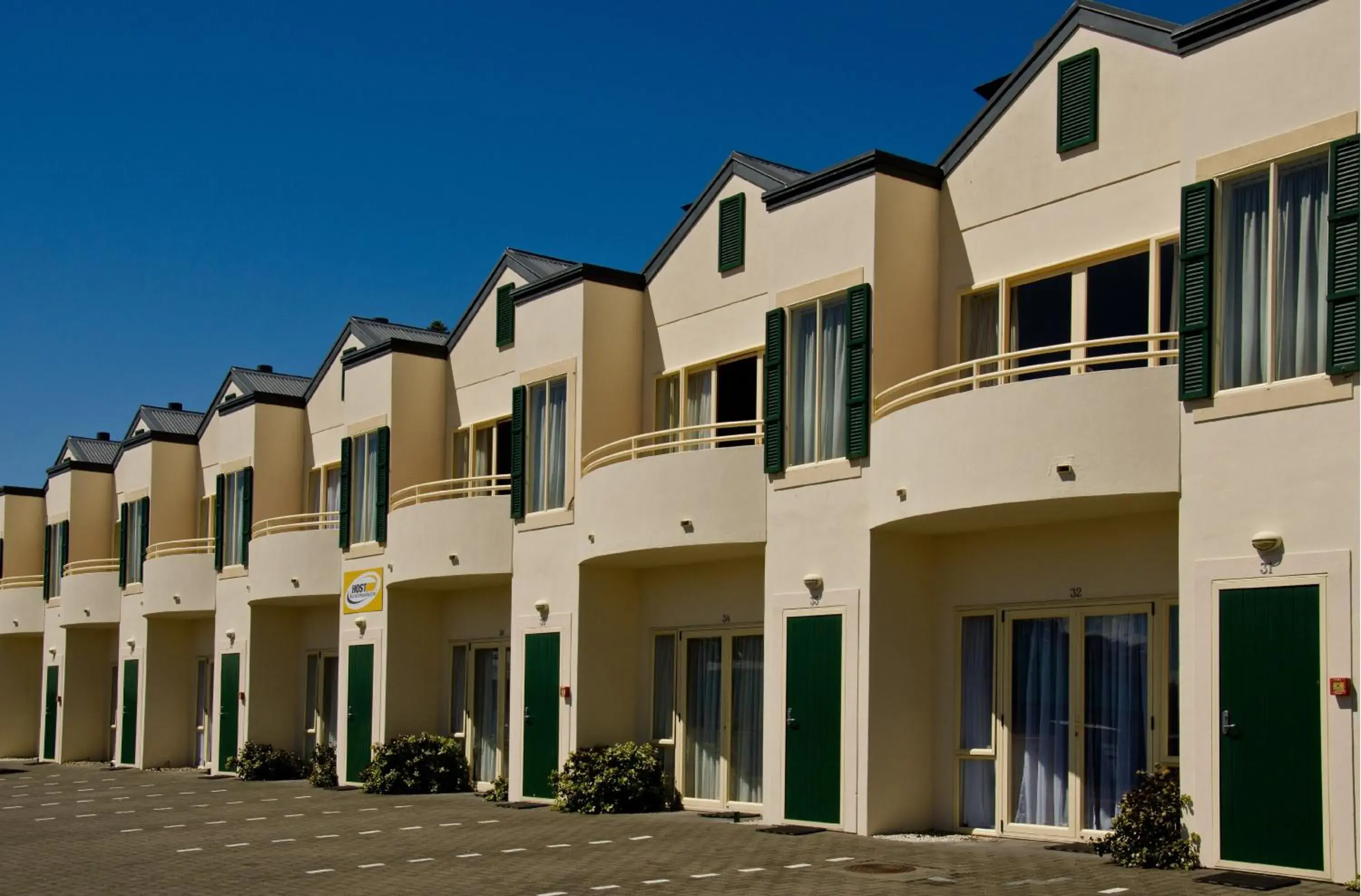 Facade/entrance in Beachfront Motel Facade/entrance in Beachfront Motel