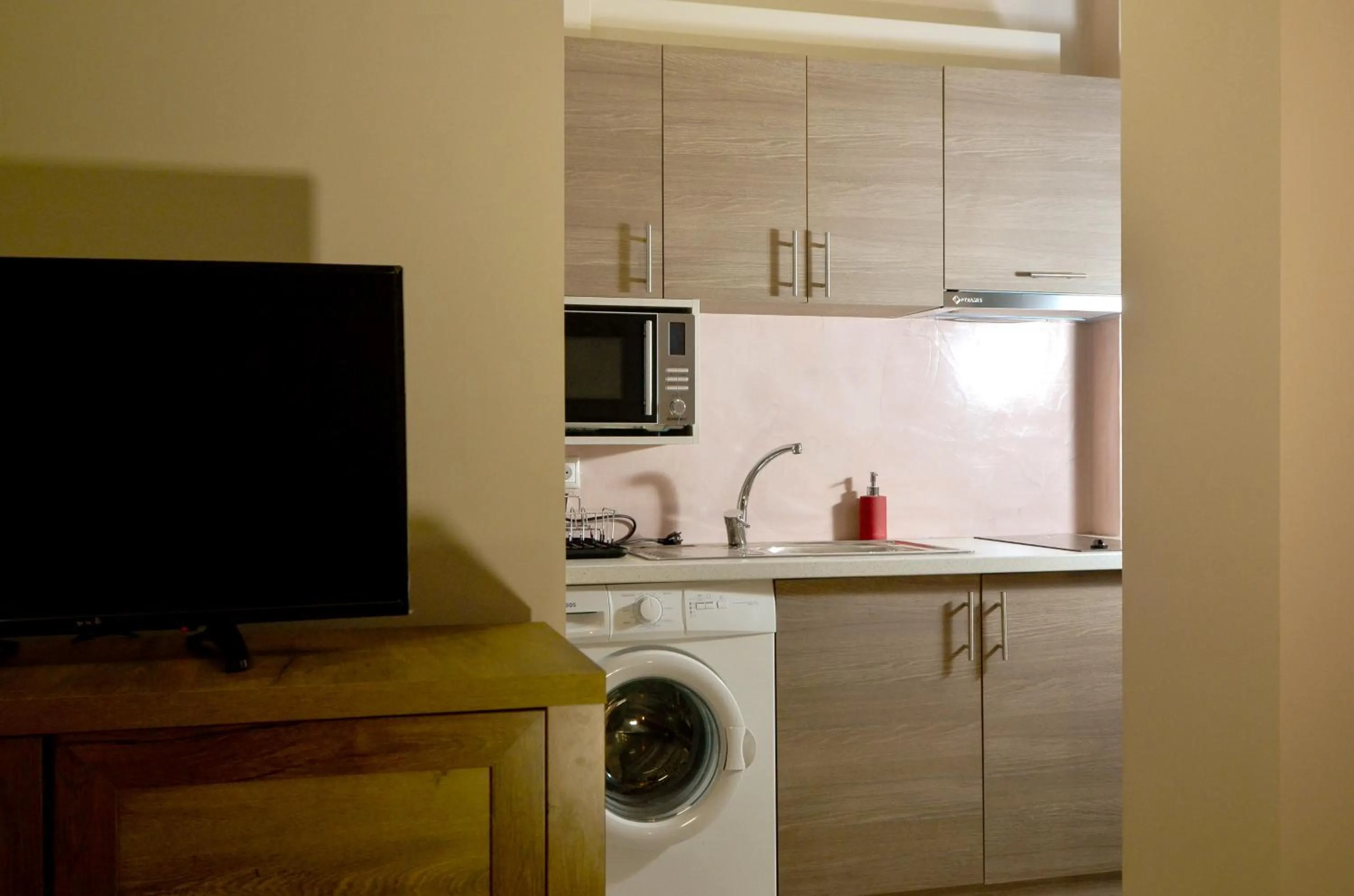 TV and multimedia in Mastiha Villas in Town