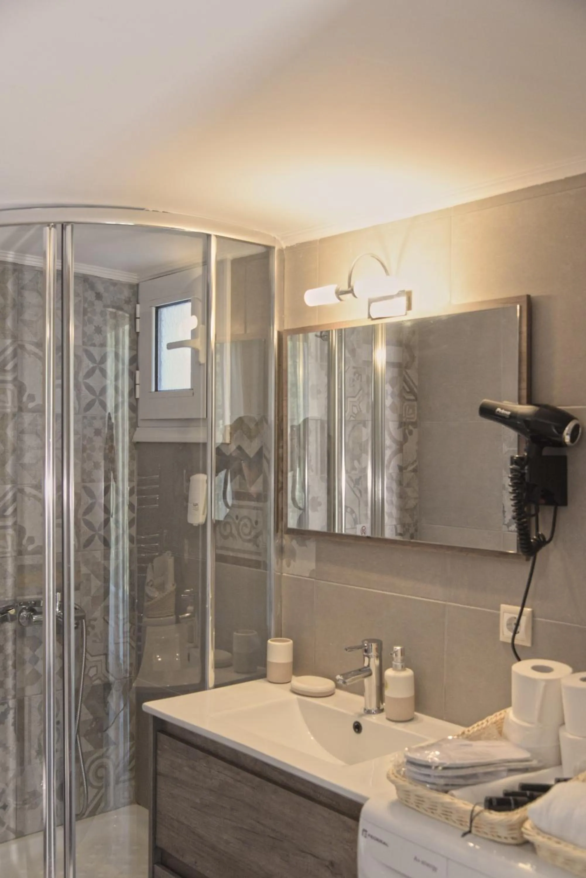 Shower in Mastiha Villas in Town