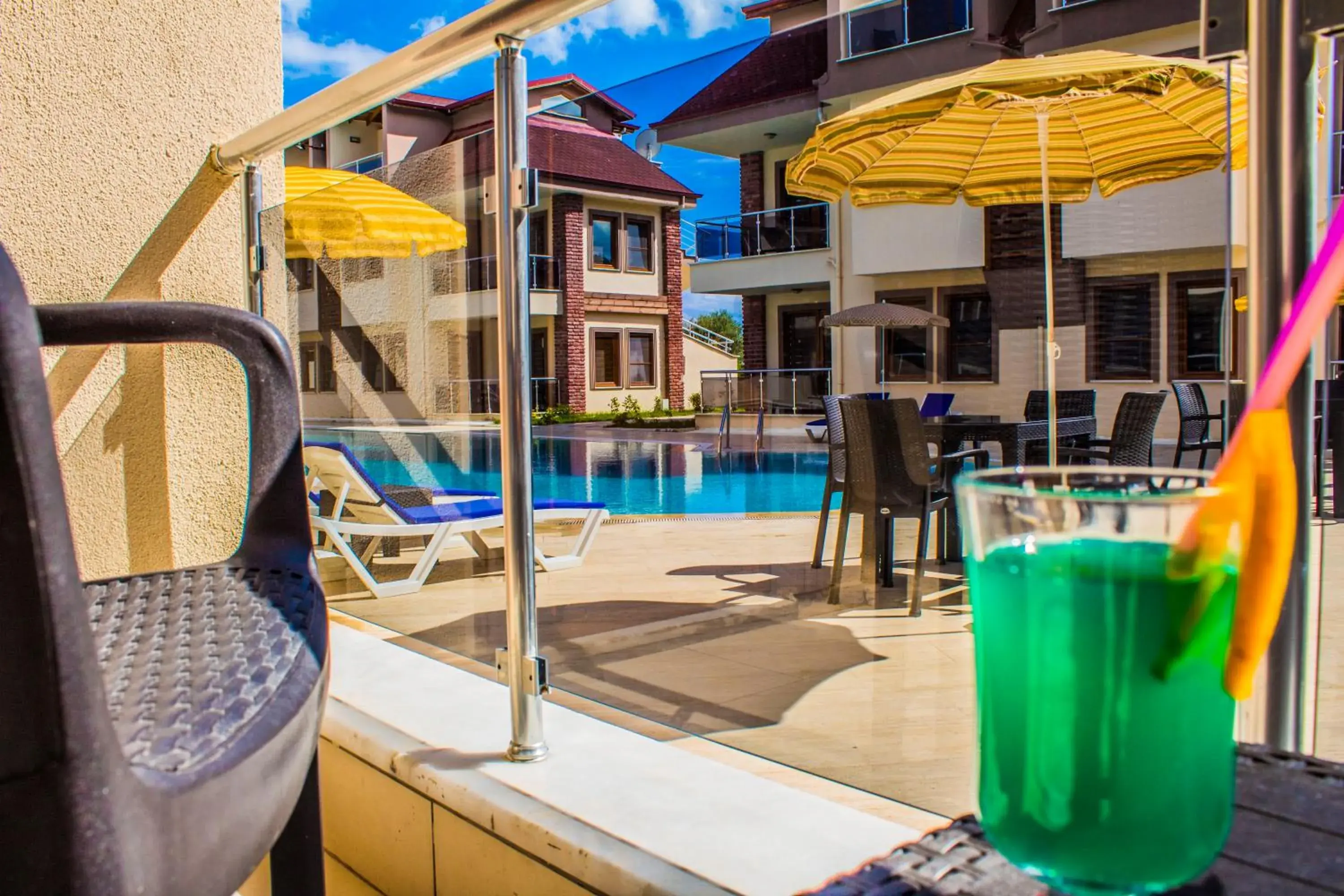 Pool view in Form Thermal Hotel & SPA Kaz Dağları Pool view in Form Thermal Hotel & SPA Kaz Dağları