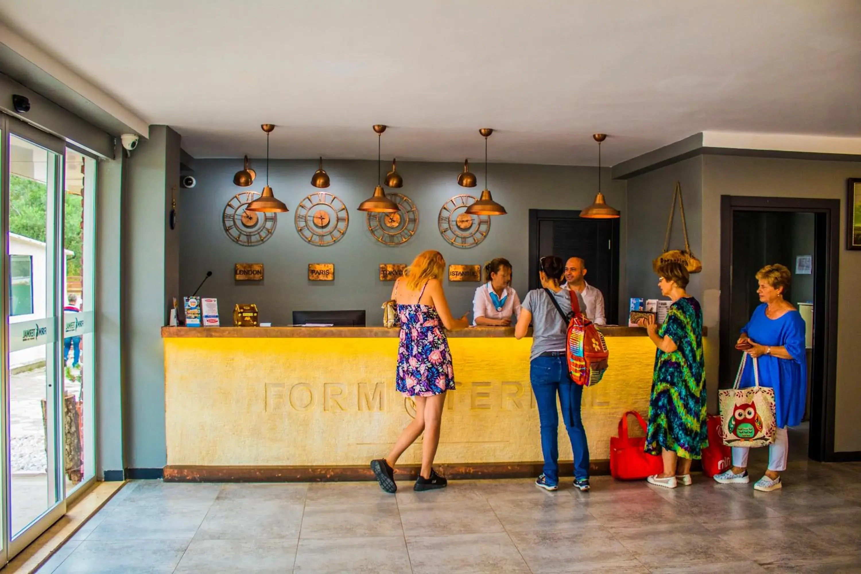 Lobby or reception in Form Thermal Hotel & SPA Kaz Dağları Lobby or reception in Form Thermal Hotel & SPA Kaz Dağları