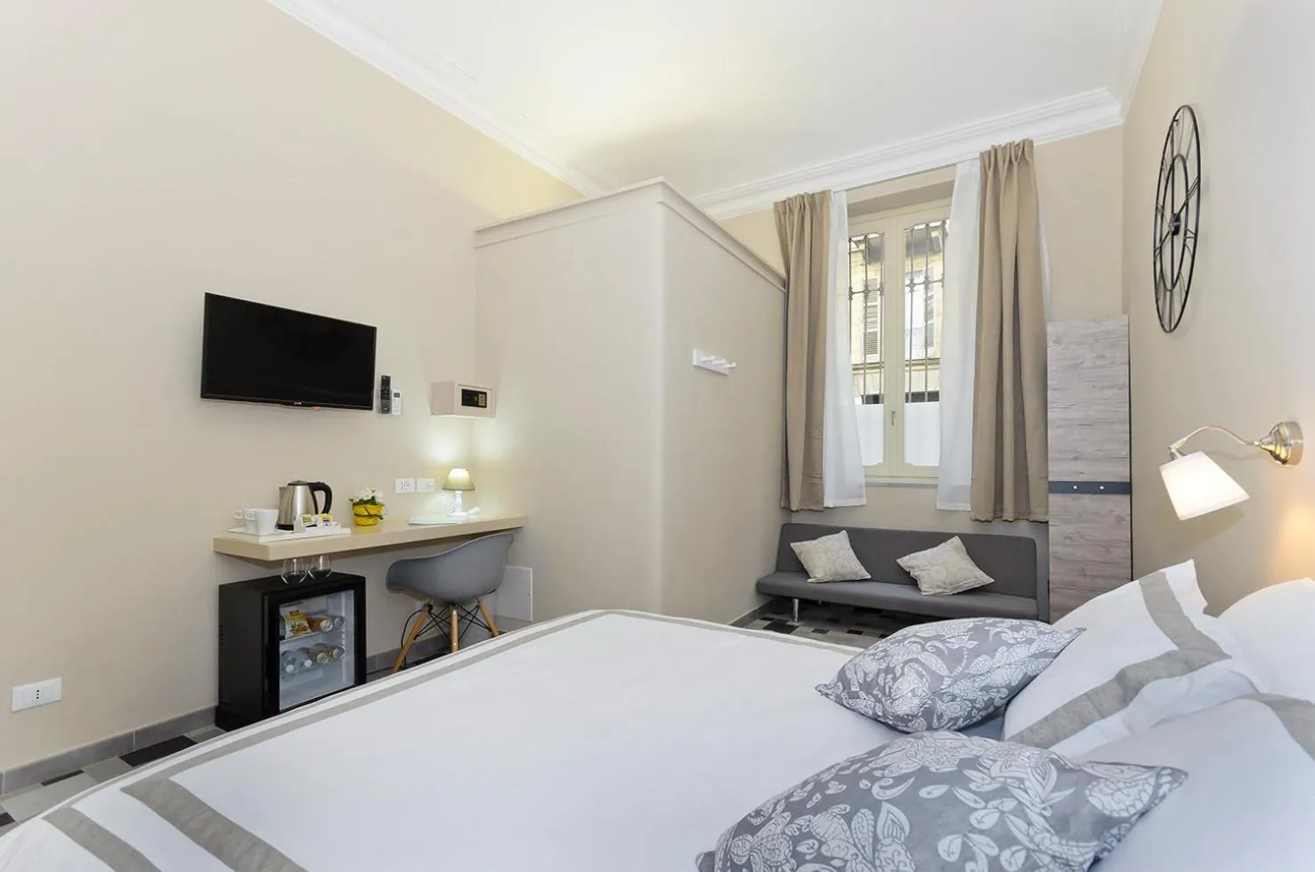 Bedroom, Bed in TOHOUSE Rooms