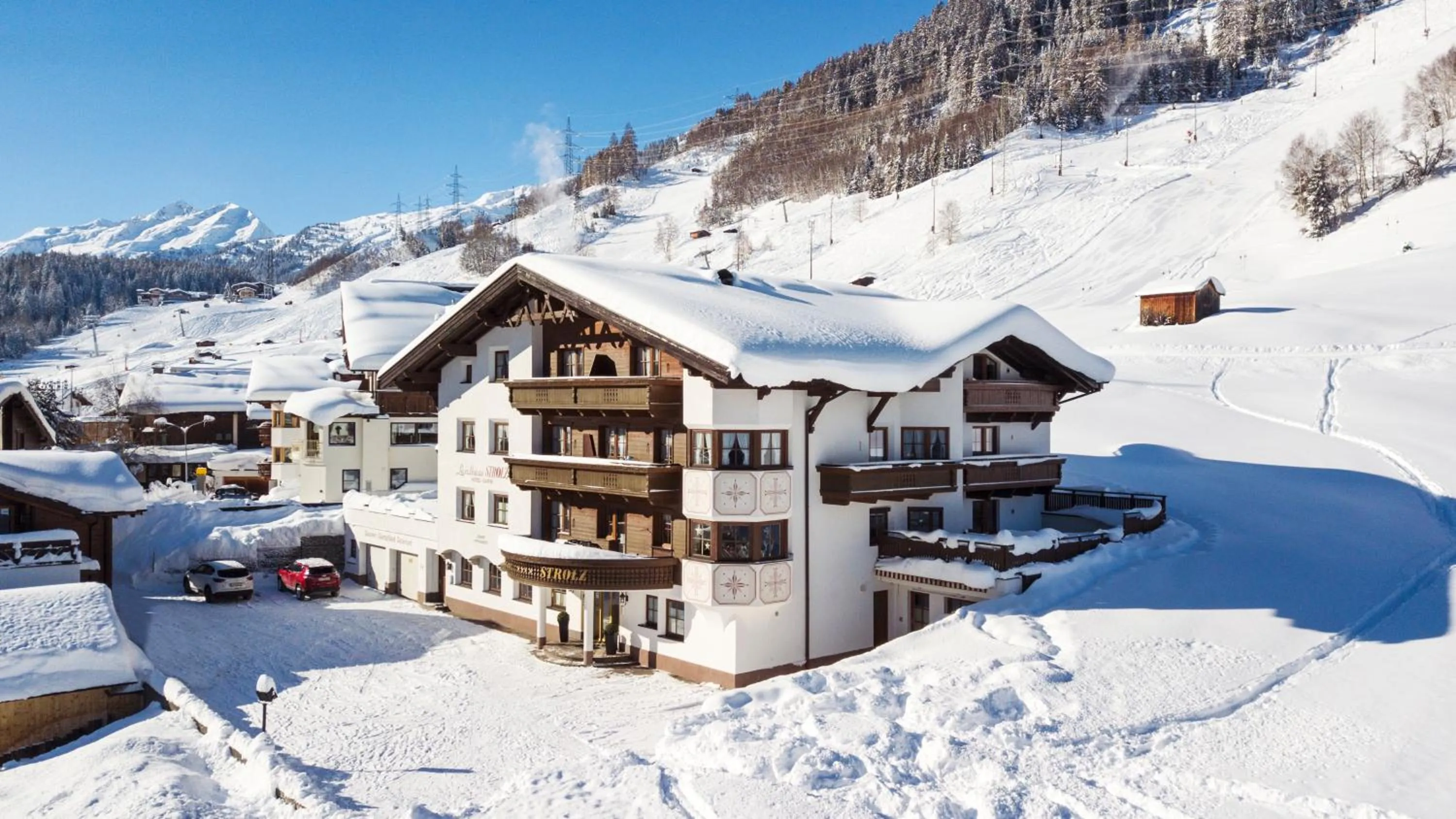 Property building in Landhaus Strolz