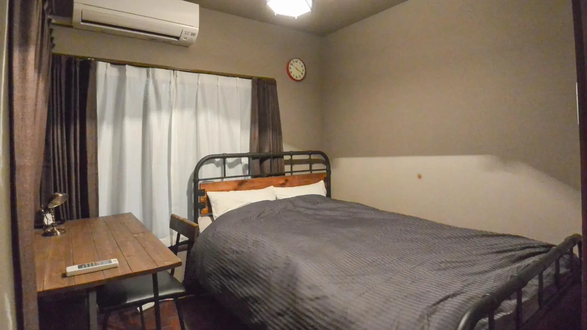 Bedroom, Bed in Kyougetsu-an Bedroom, Bed in Kyougetsu-an